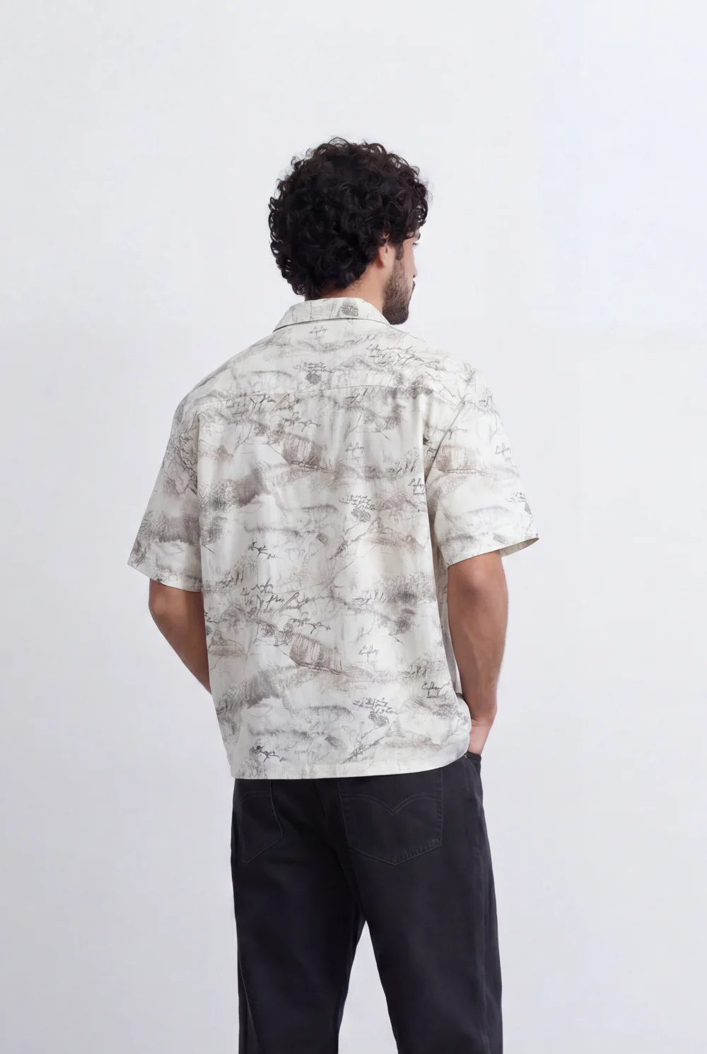 Men’s Tomato Store Abstract Marble Shirt Fluid Sketch Print Lightweight Camp Collar Design - Image 8