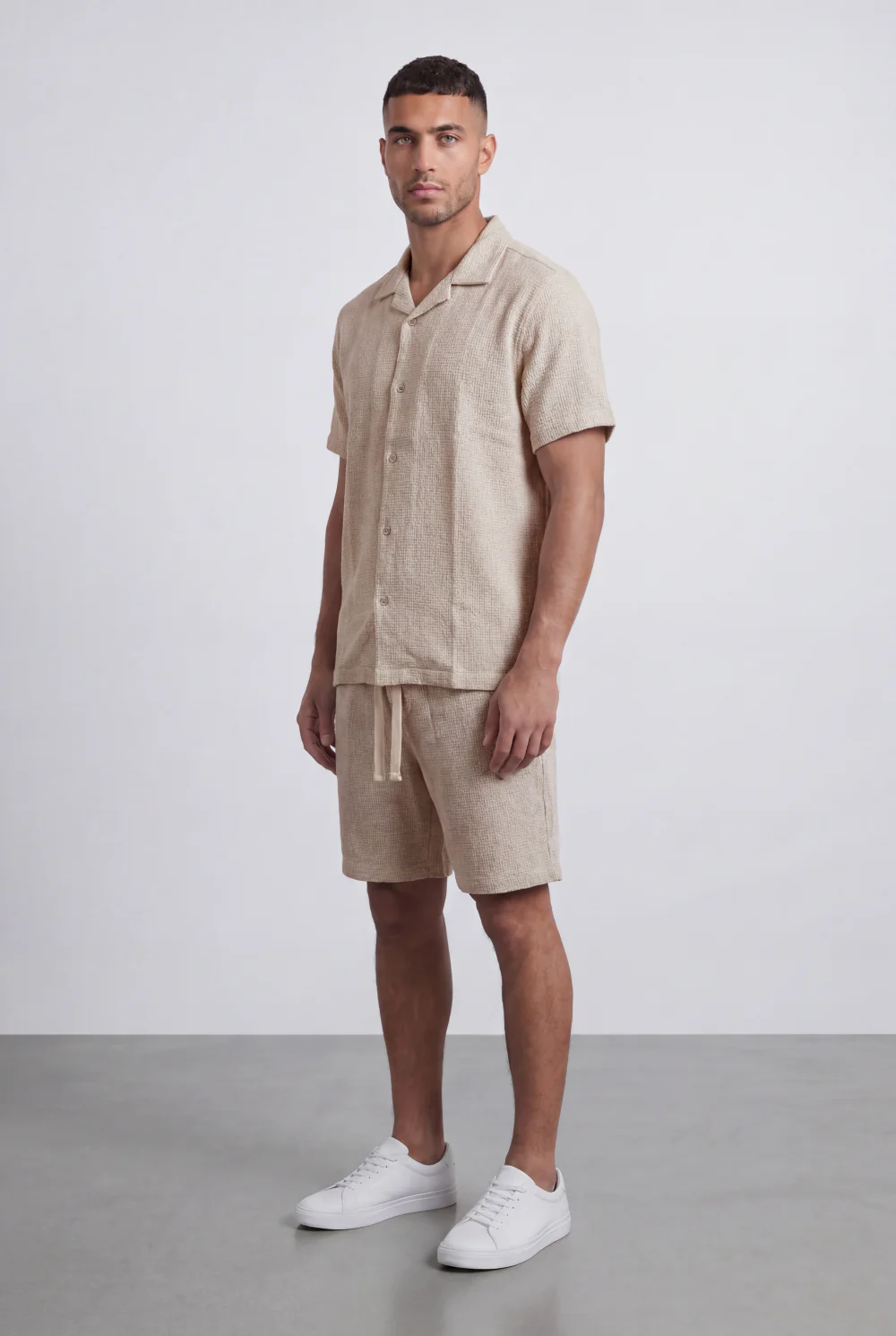 Men’s Tomato Store Airy Knit Resort Co-Ord Open Collar Textured Surface Button Front Regular Fit Outfit - Image 12