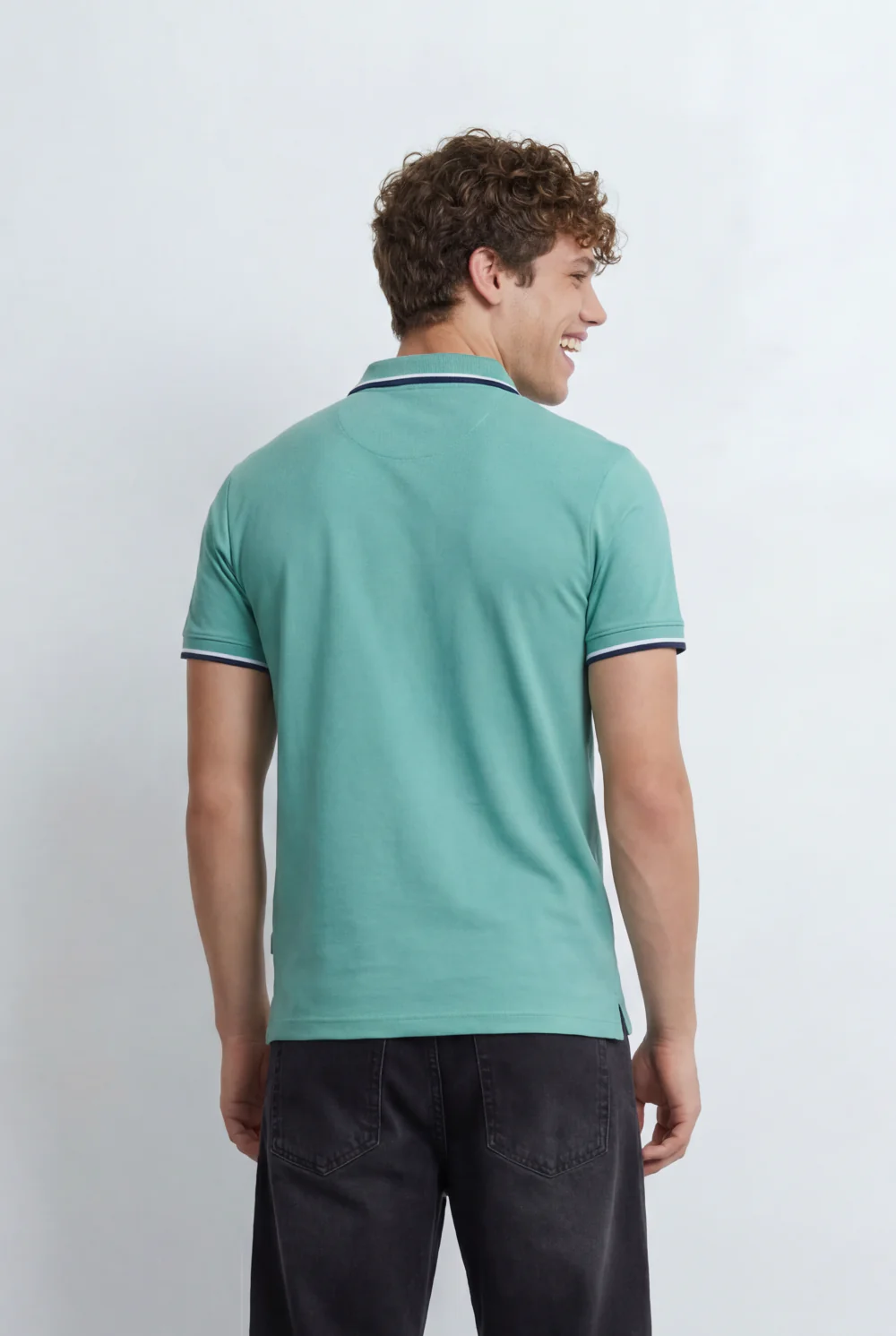 Men’s Tomato Store Delivers Contrast Tipping Details Collar And Sleeves T-Shirt - Image 6