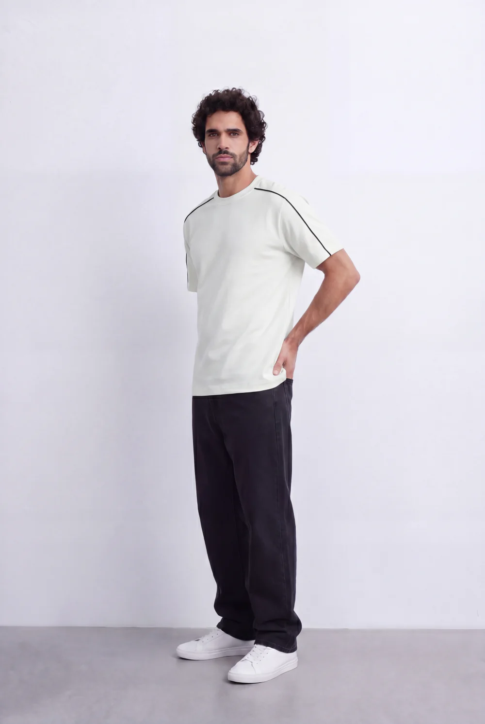 Men’s Tomato Store Minimal Contrast Trim T-Shirt Clean Athletic Inspired Design Shoulder Piping Detail - Image 3
