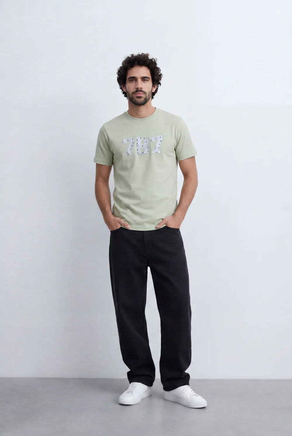 Men’s Tomato Store Numeric Graphic T-Shirt Raised Number Front Artwork Textured Patch Detail - Image 4