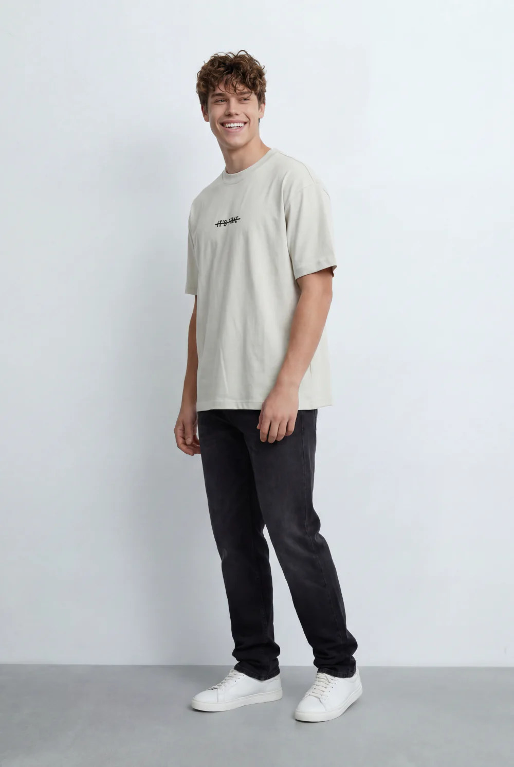 Men’s Tomato Store Oversized T-Shirt Featuring Small Front Typography Print - Image 12