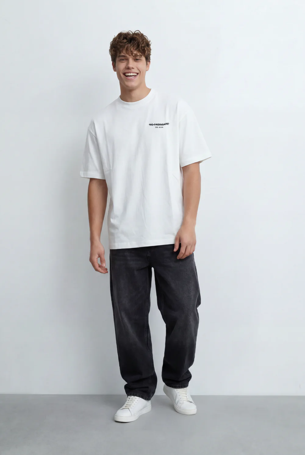 Men’s Tomato Store Oversized T-Shirt Minimal Front And Back Prints - Image 3