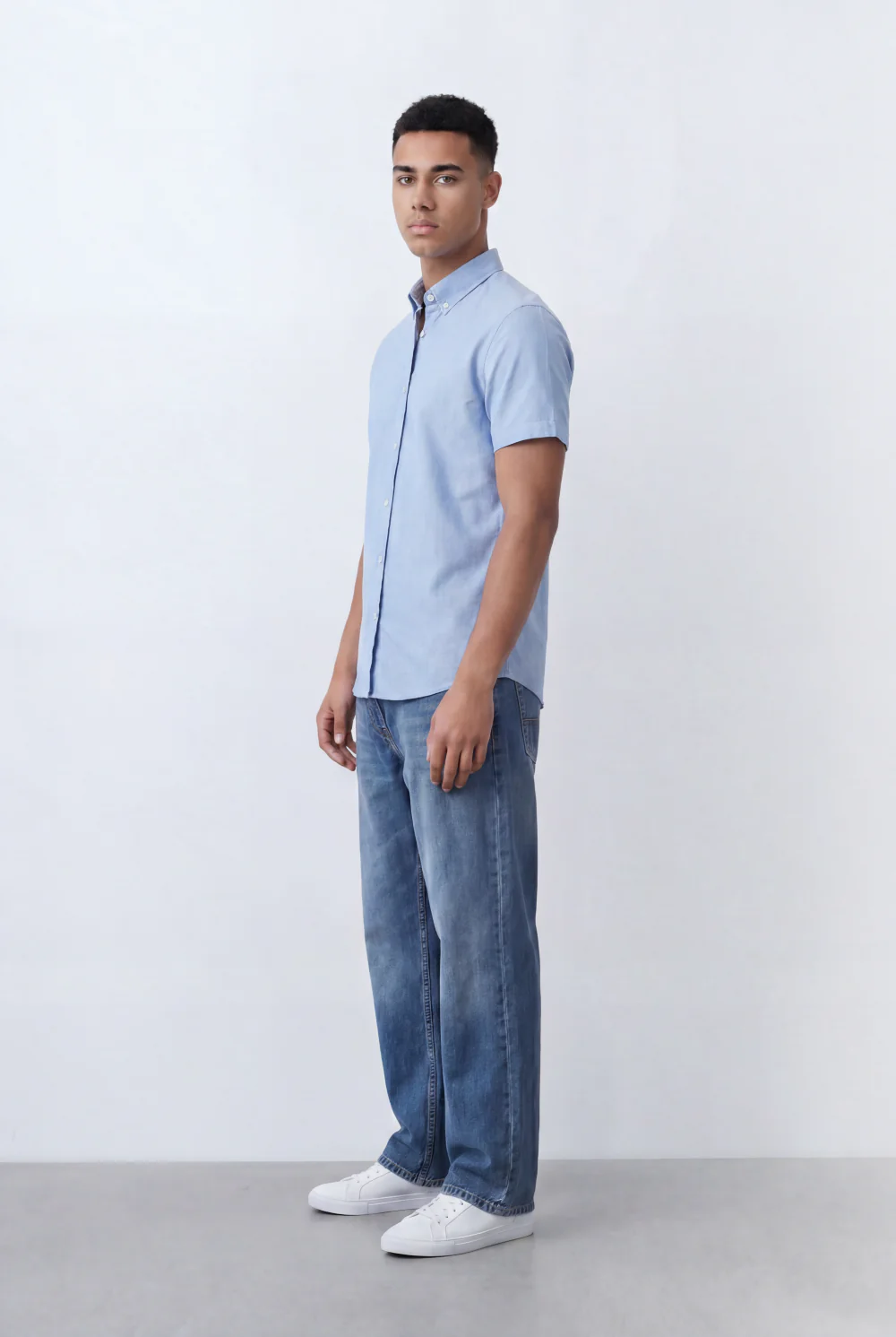 Men’s Tomato Store Oxford Slim Fit Shirt Short Sleeve Button Down Collar Lightweight Breathable Fabric - Image 4