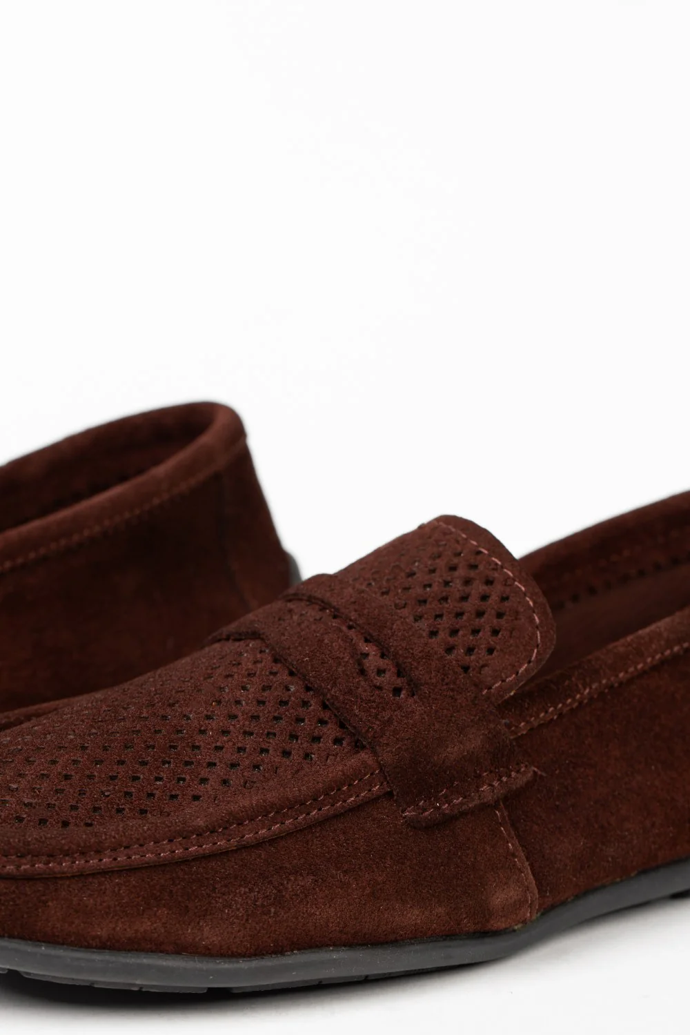 Men’s Tomato Store Perforated Suede Loafers Flexible Low-Profile Shoes - Image 3