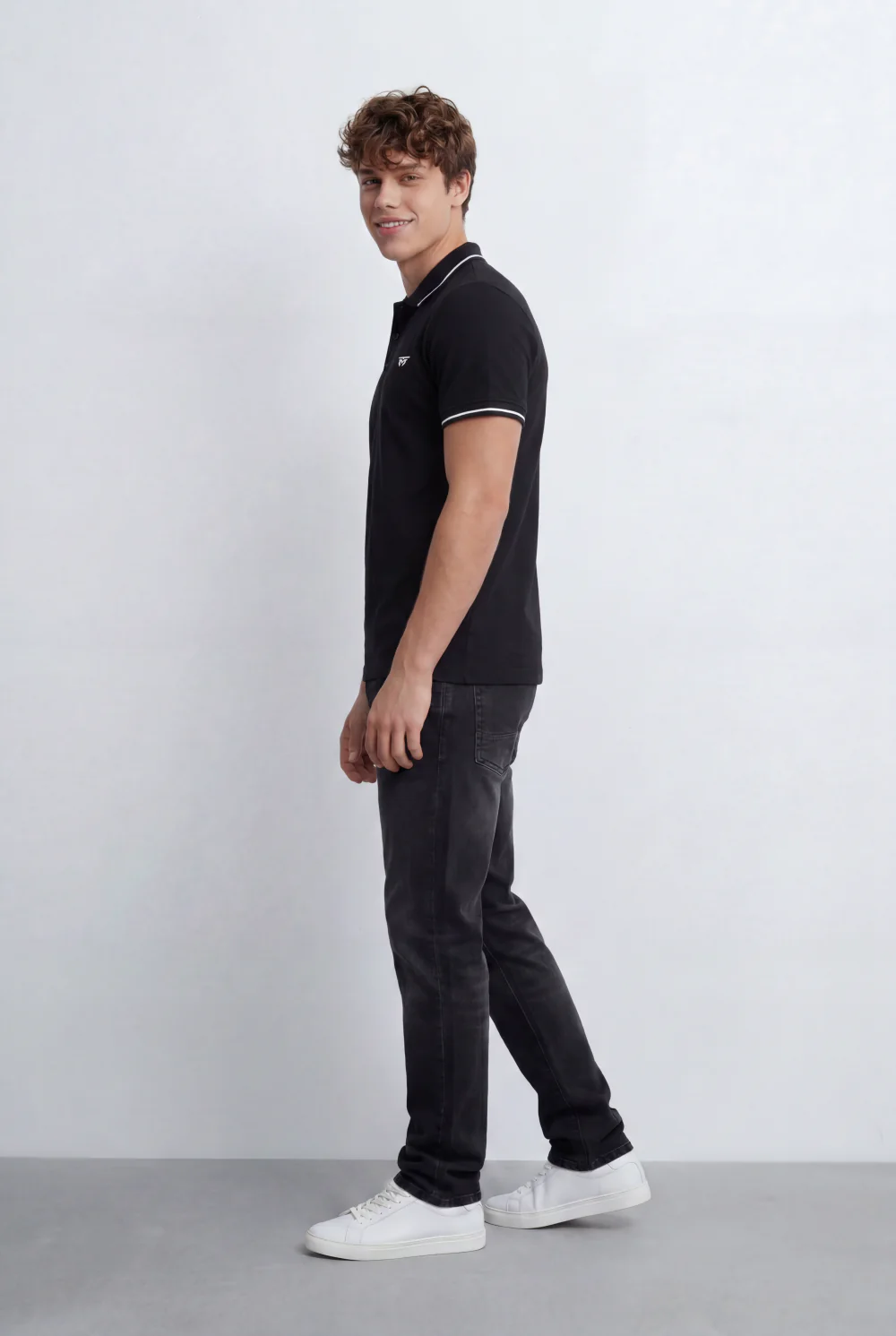 Men’s Tomato Store Polo T-Shirt Contrast Tipping Details Embroidered Chest Logo Slim Fit - Image 4