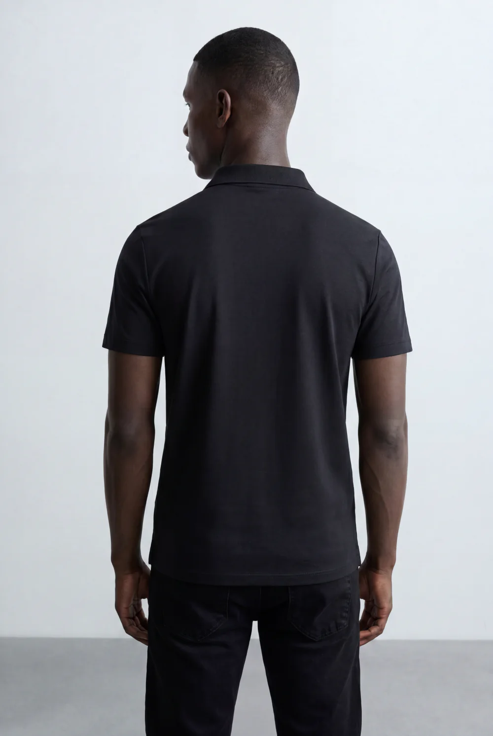 Men’s Tomato Store Refined Polo Shirt Embroidered Chest Detail Classic Collar Structure Button Placket T-Shirt - Image 2