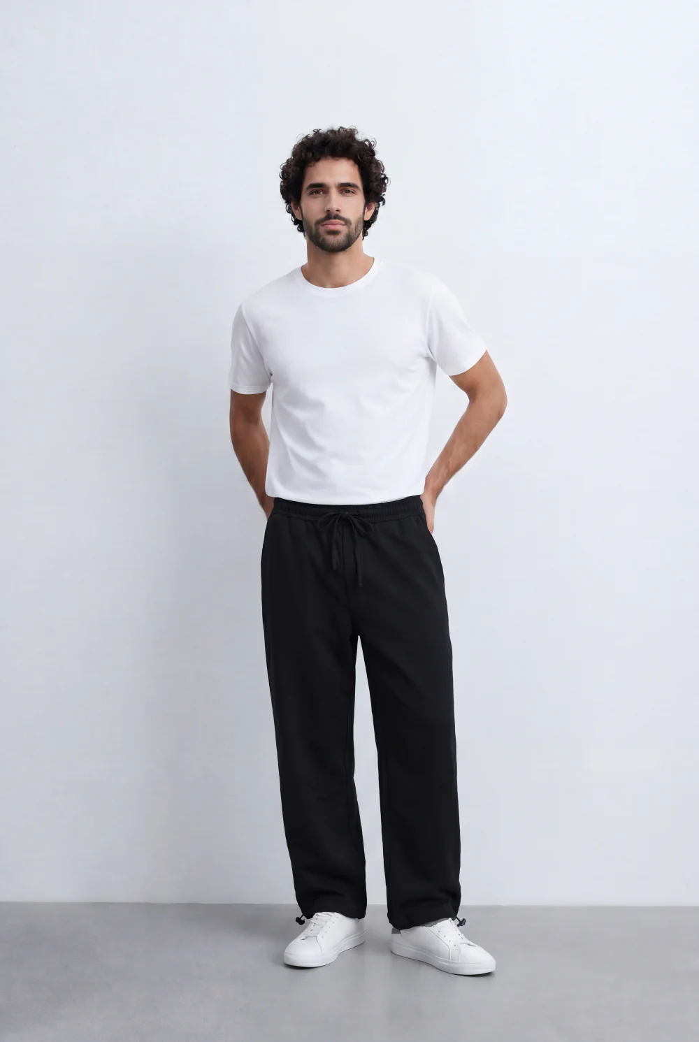 Men’s Tomato Store Relaxed Sweatpants Elastic Waistband Contrast Draw Cord Wide Leg - Image 3