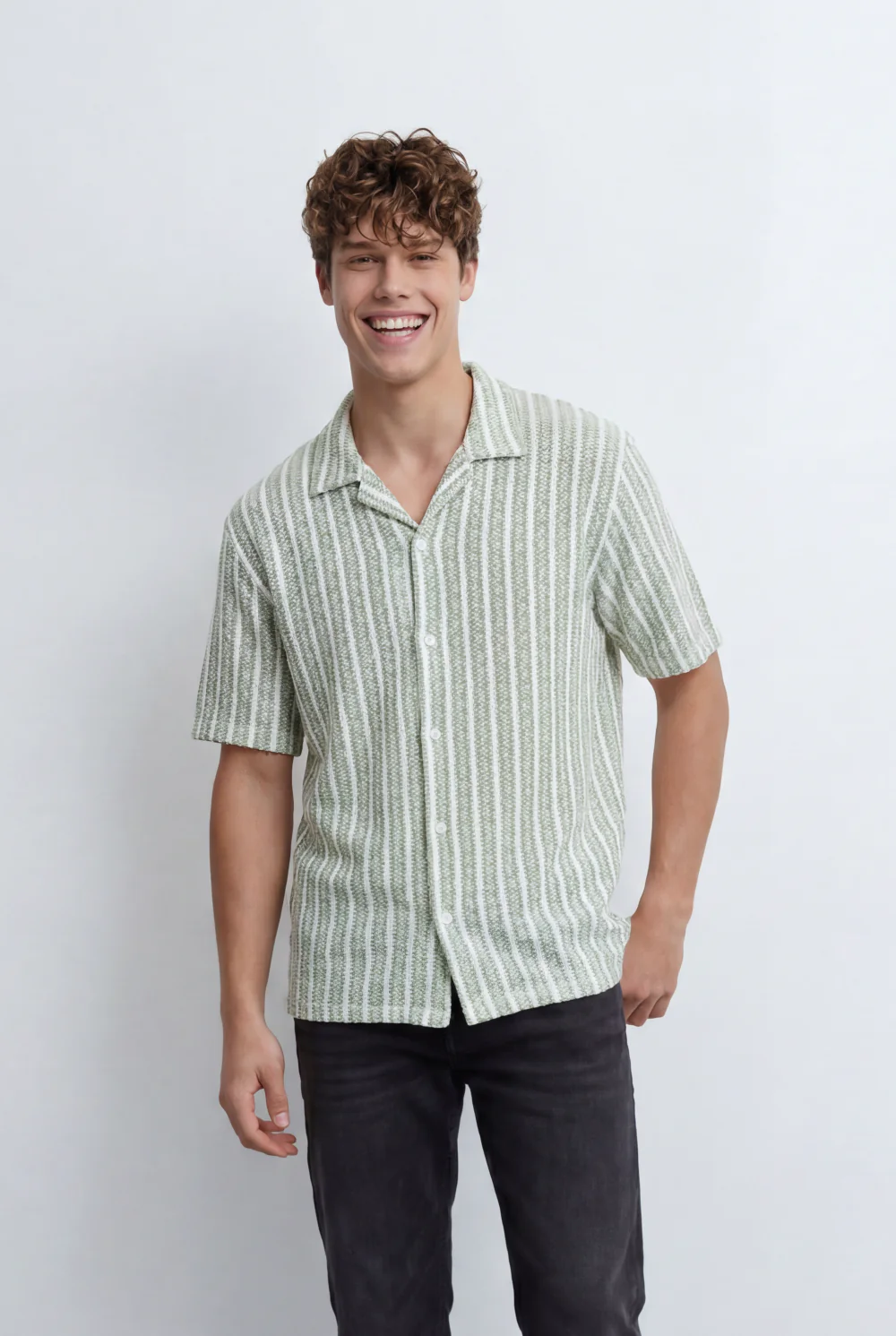 Men’s Tomato Store Resort Shirt With Textured Vertical Stripes Short Sleves Regular Fit - Image 5