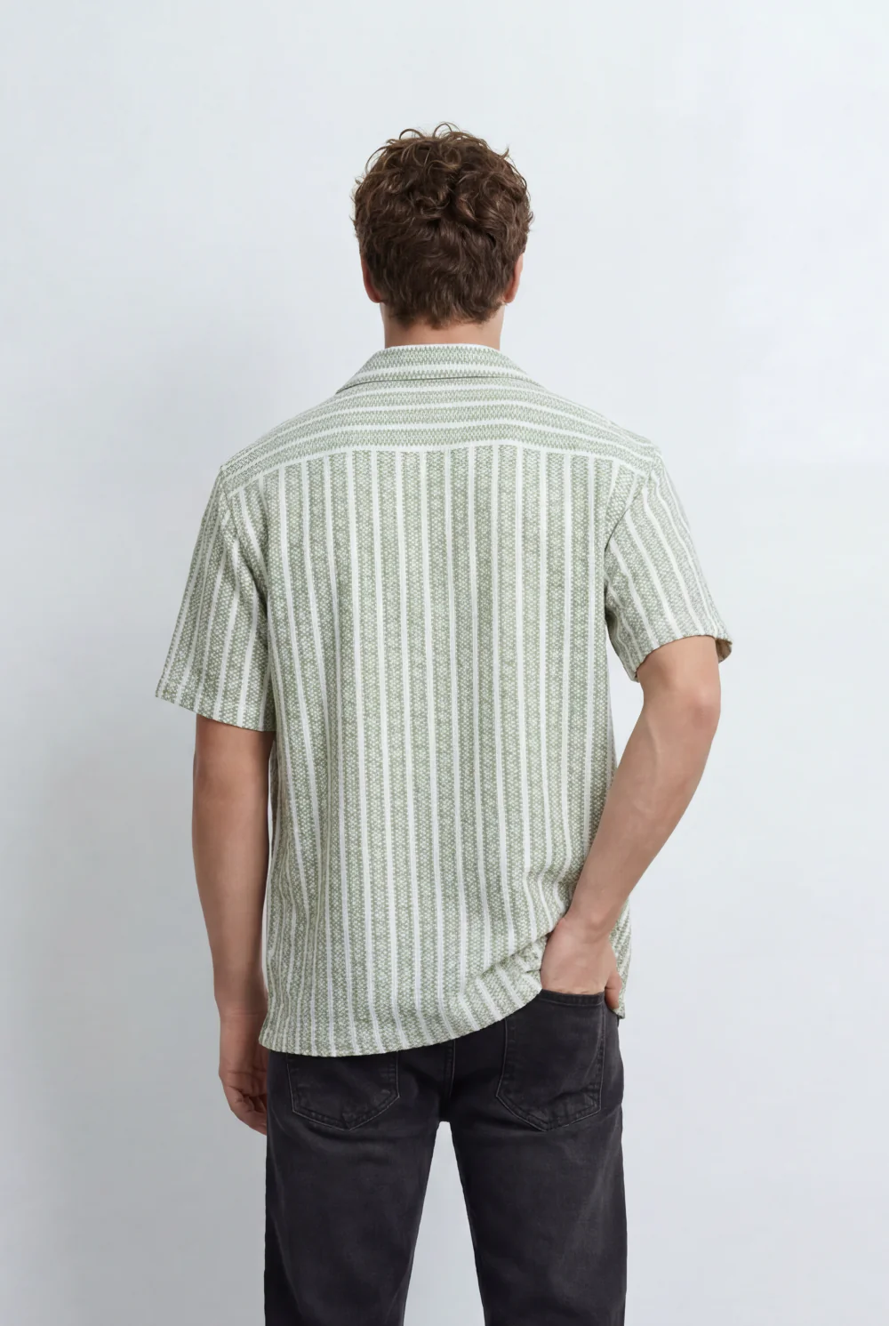 Men’s Tomato Store Resort Shirt With Textured Vertical Stripes Short Sleves Regular Fit - Image 6