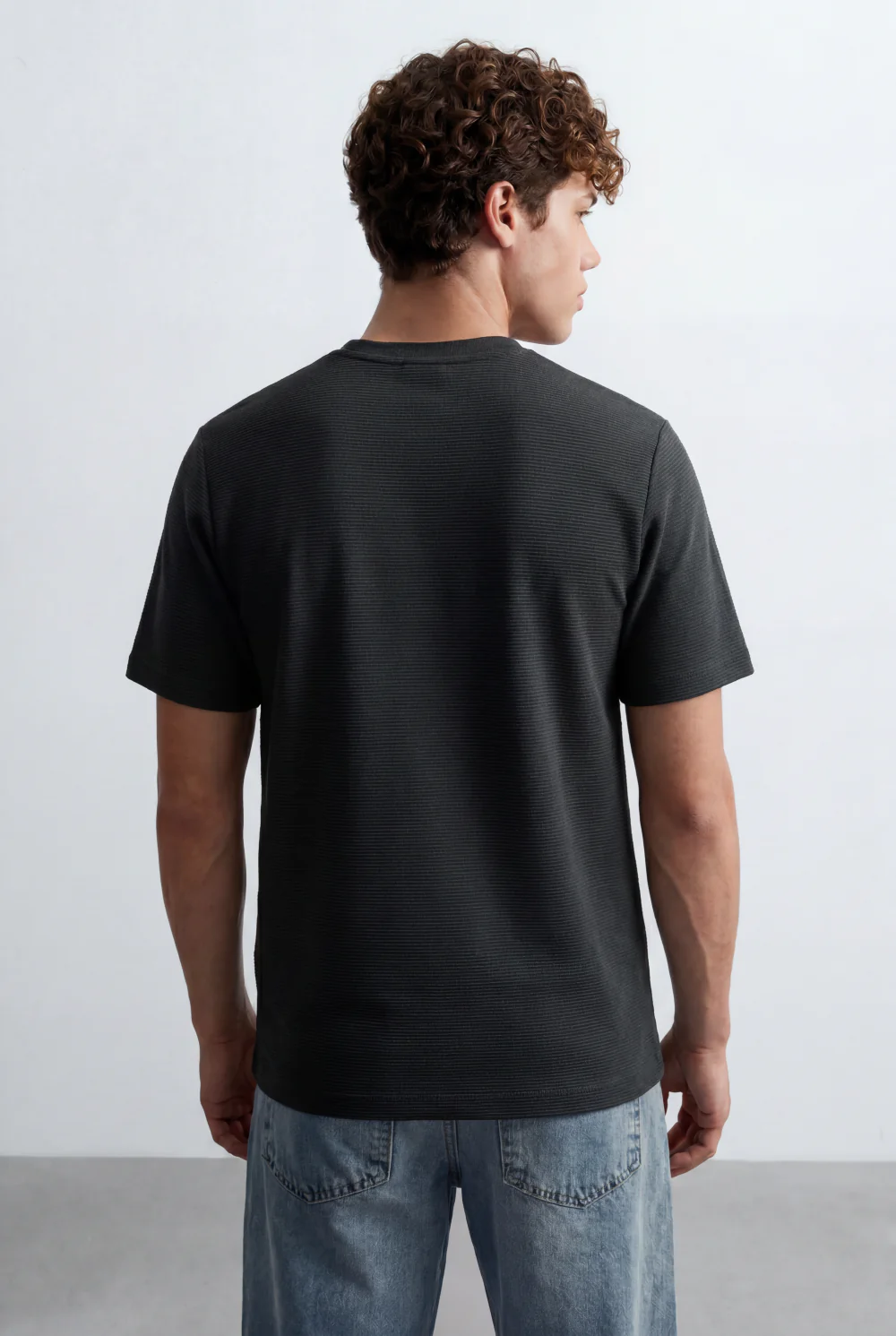 Men’s Tomato Store Slim Fit Textured Micro Rib Tailored Breathable Fabric Everyday Premium Basic T-Shirt - Image 3