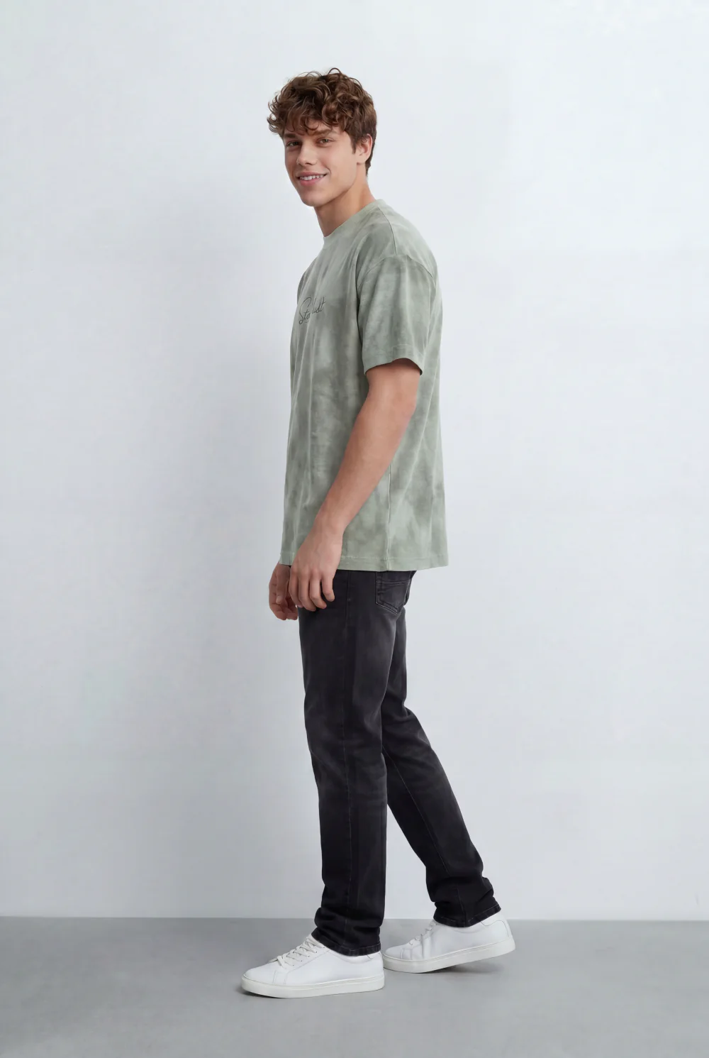 Men’s Tomato Store Soft Cloud Wash With Subtle Tie Dye T-Shirt With Minimal Chest Print - Image 12