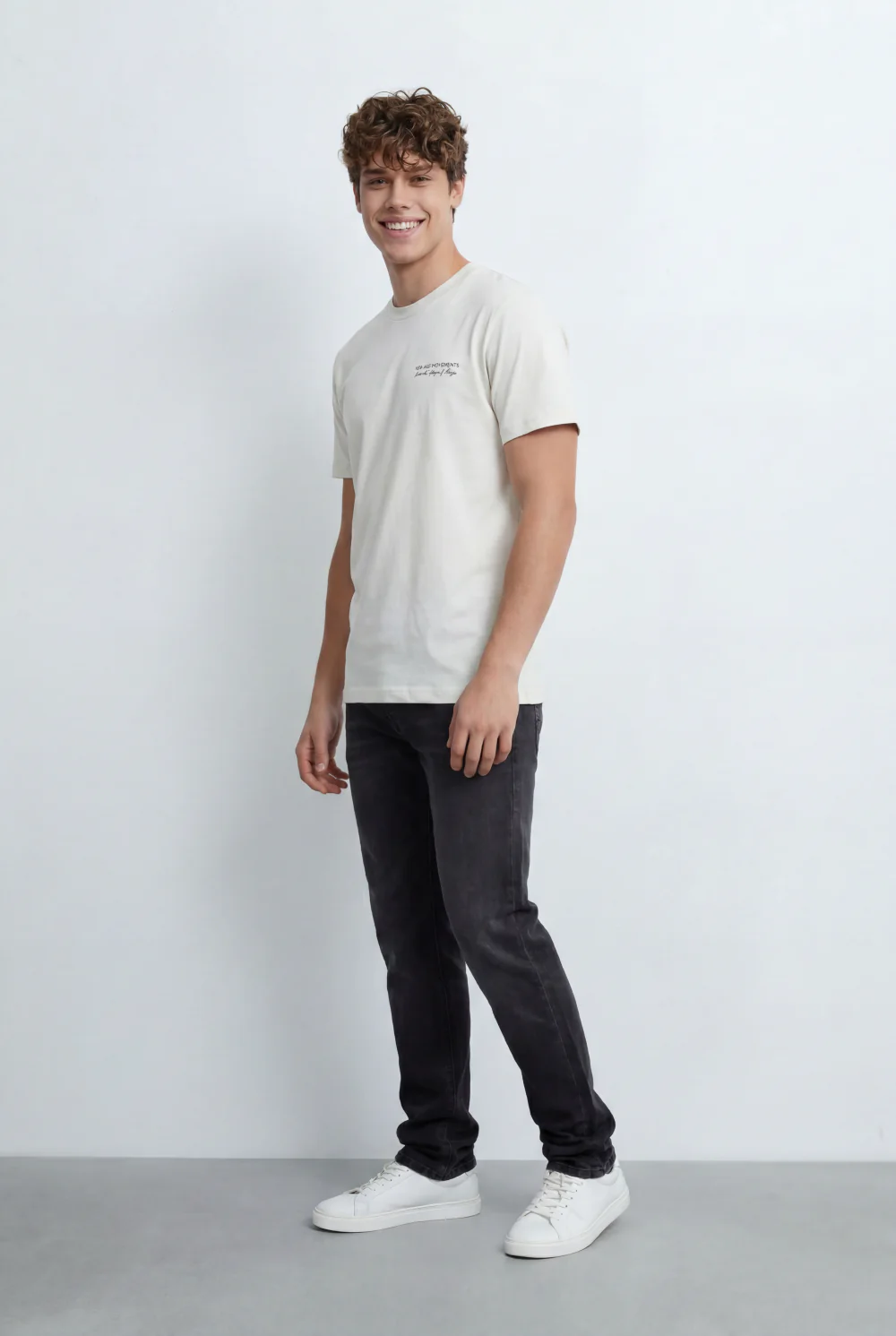 Men’s Tomato Store Stands Large Back Graphic Artwork Typography Details T-Shirt - Image 3