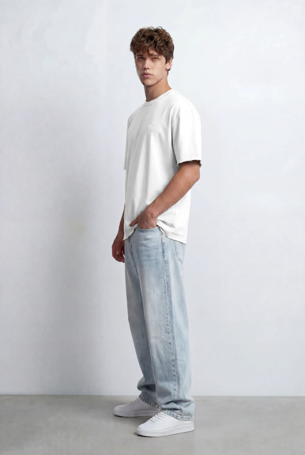 Men’s Tomato Store T-Shirt Small Chest Logo Clean Front Look Oversize - Image 16