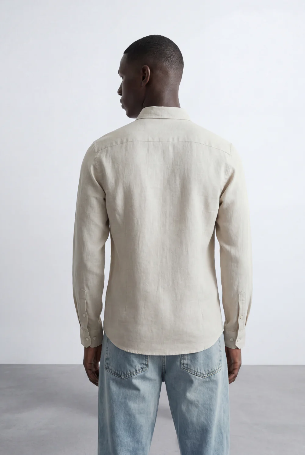 Men’s Tomato Store Tailored Regular Fit Long Sleeve Breathable Fabric Linen Blend Shirt - Image 2
