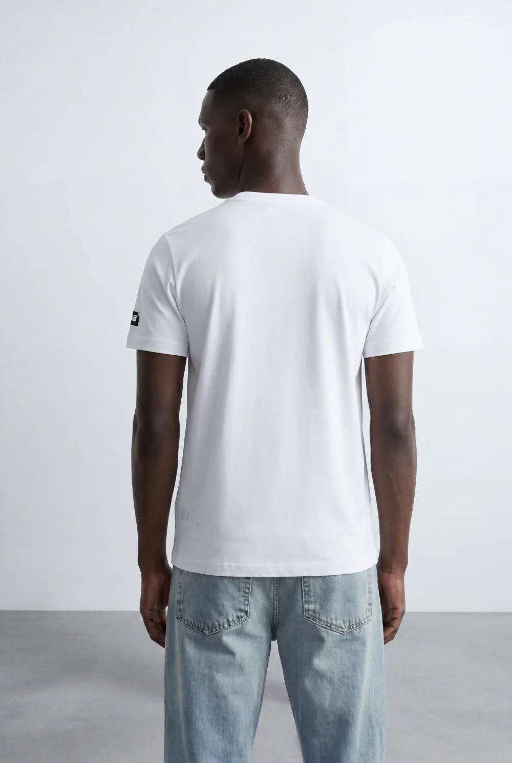 Men’s Tomato Store Texture T-Shirt Subtle Grain Surface Jacquard Knit Slim Fit - Image 14
