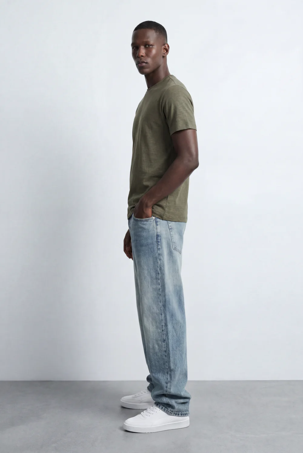 Men’s Tomato Store Texture T-Shirt Subtle Grain Surface Jacquard Knit Slim Fit - Image 4