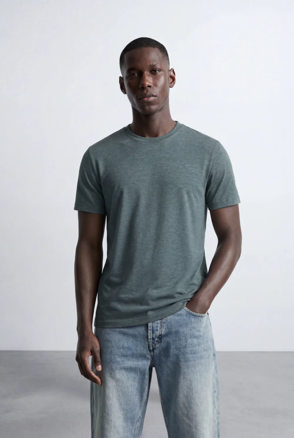 Men’s Tomato Store Texture T-Shirt Subtle Grain Surface Jacquard Knit Slim Fit - Image 5
