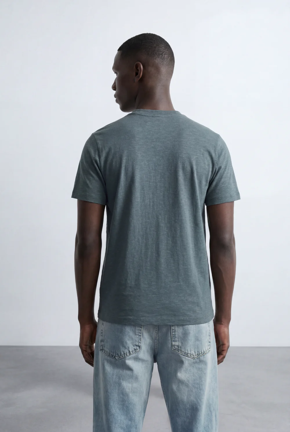 Men’s Tomato Store Texture T-Shirt Subtle Grain Surface Jacquard Knit Slim Fit - Image 6