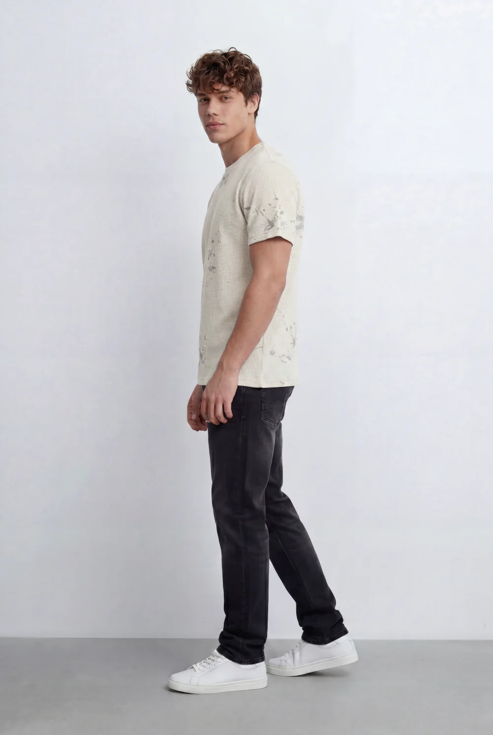 Men’s Tomato Store Textured Waffle T-Shirt With Washed Distress Effect Crew Neck Relaxed Fit - Image 3
