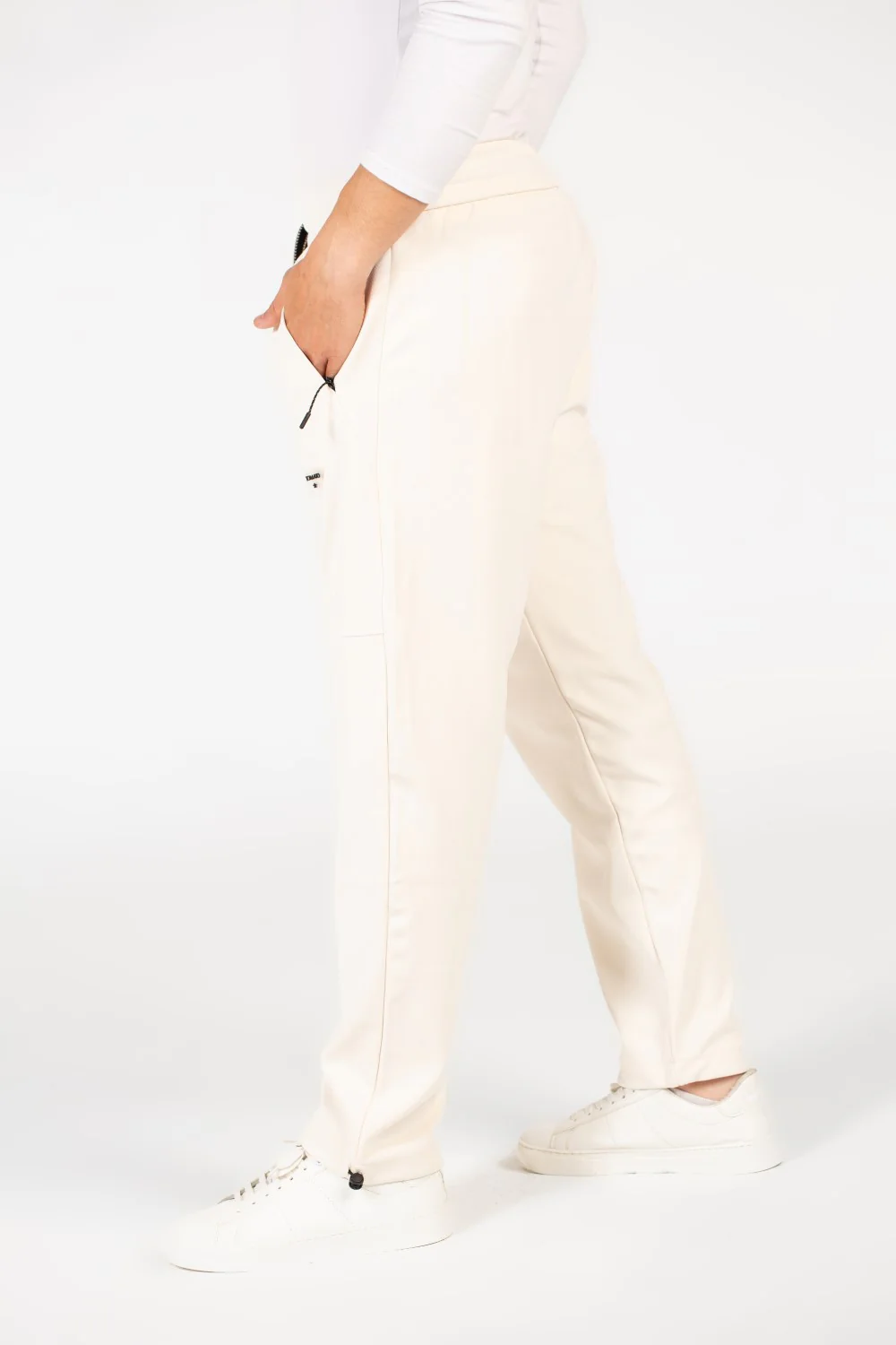 Men's Back Pocket Basic Sweatpants - Image 16