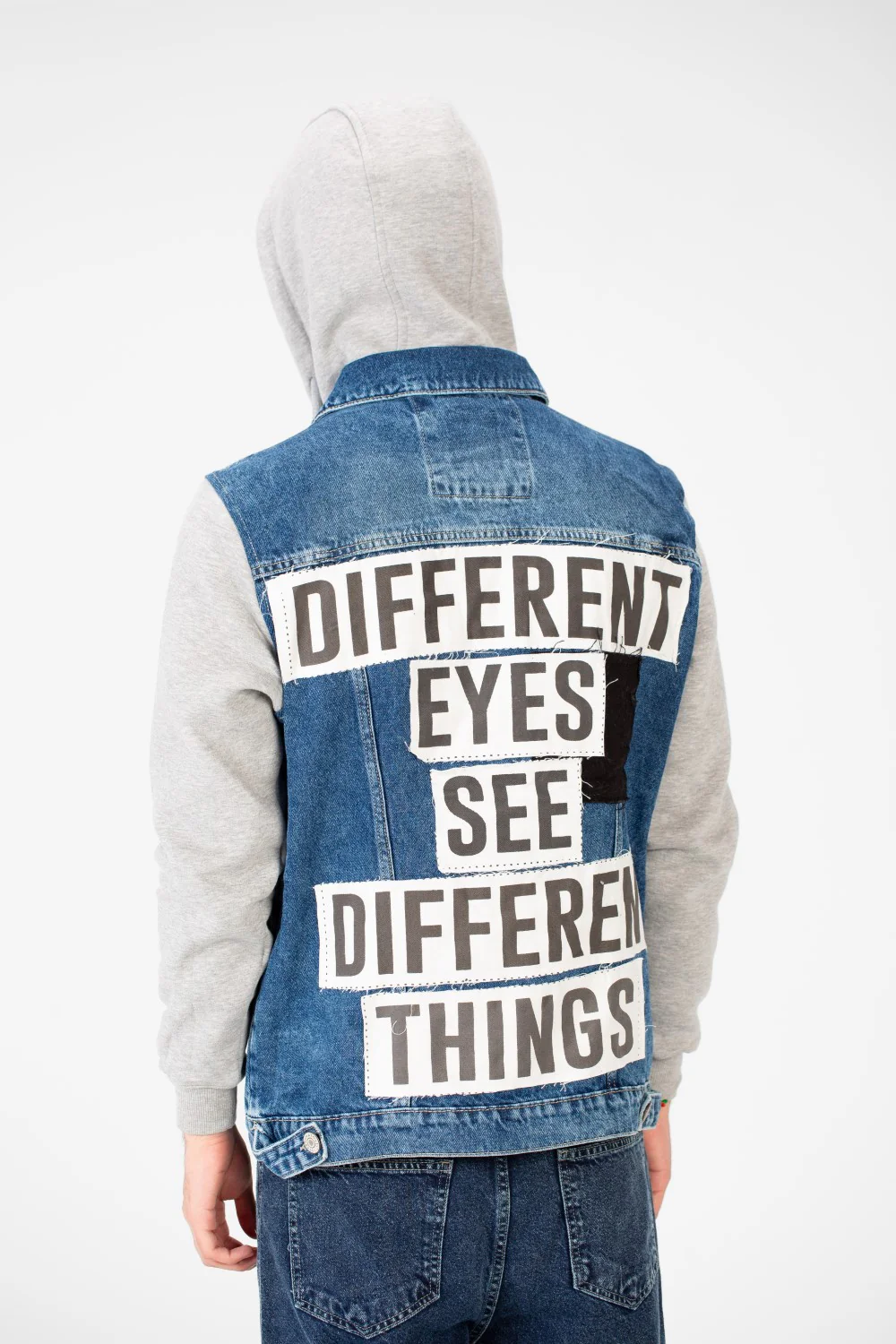 Men's Back Text Print Denim Jacket With Melton Sleeves And Hood - Image 6