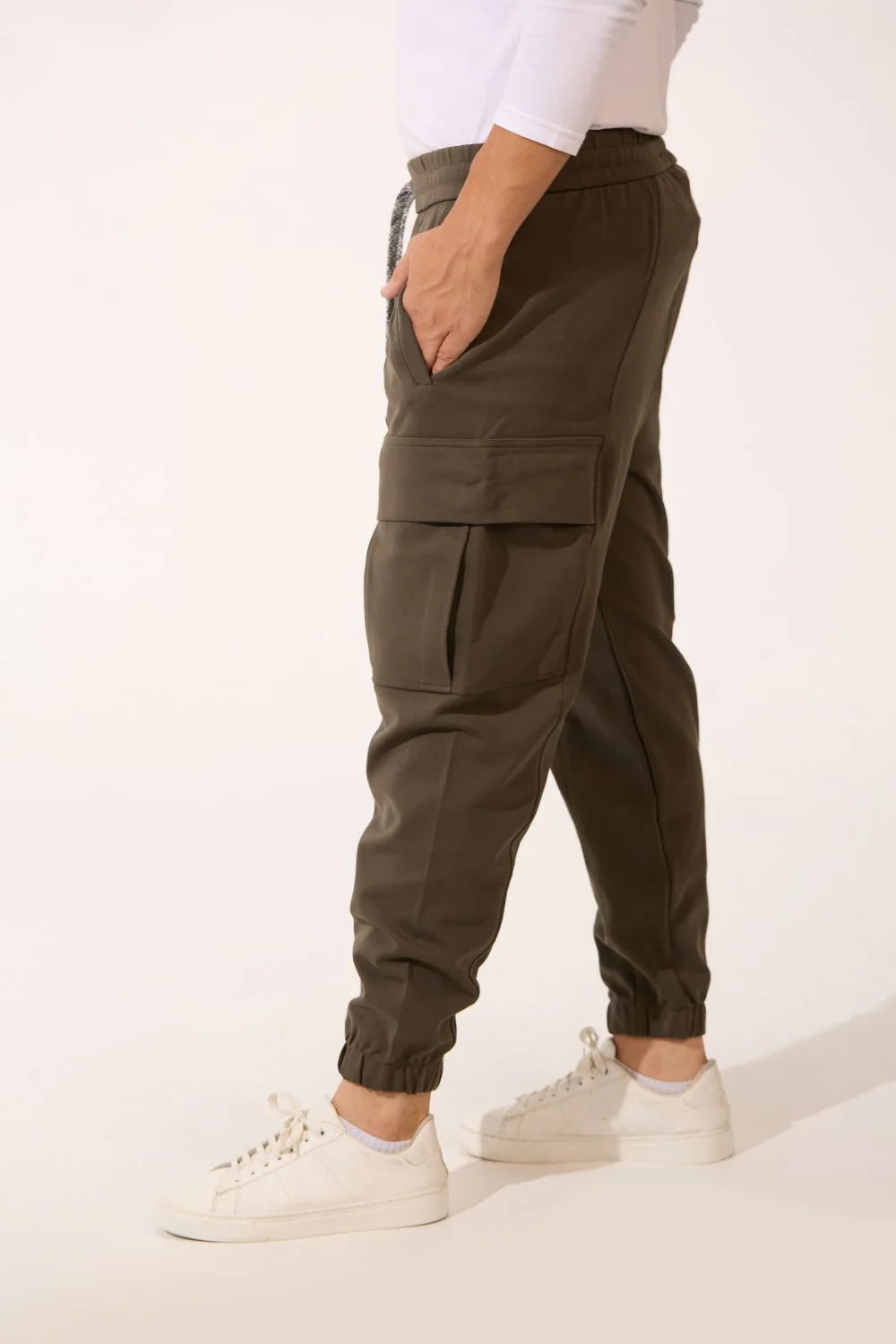 Men's Basic Oversized Sweatpants With Elastic Waistband And Side Pockets - Image 12