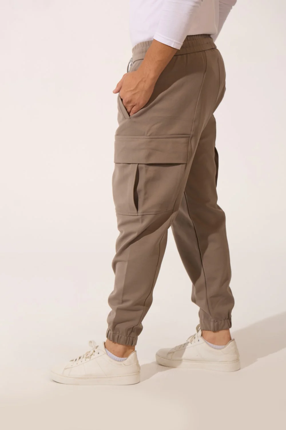 Men's Basic Oversized Sweatpants With Elastic Waistband And Side Pockets - Image 16