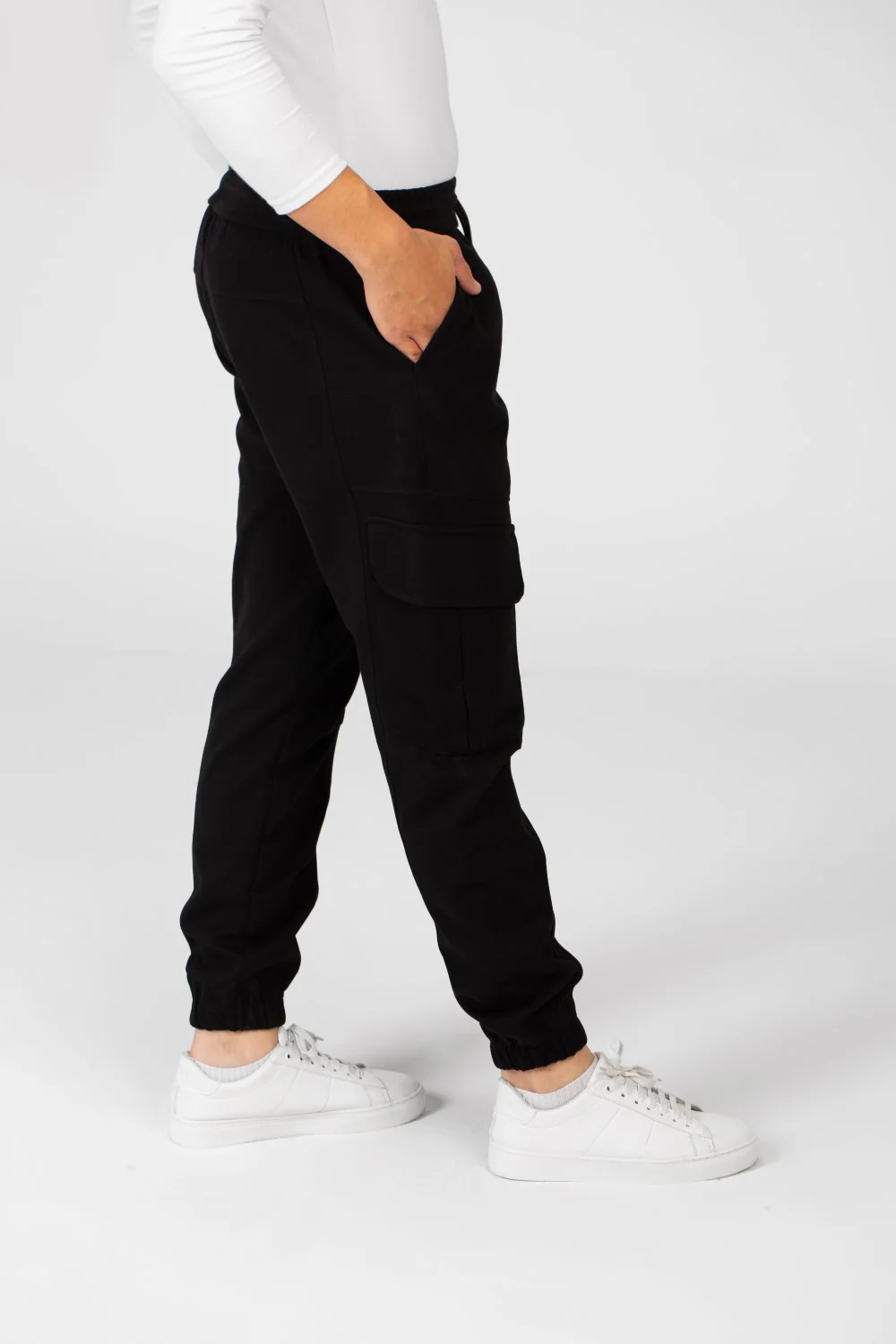 Men's Basic Plain Jogger Sweatpants With Side Pockets - Image 7