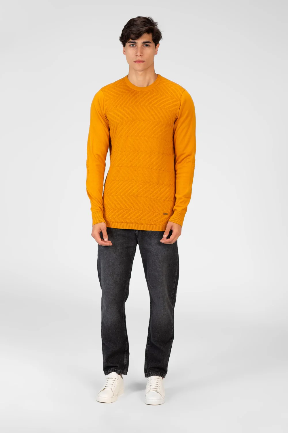 Men's Basic Plain Pullover With A Round Neck In Comfortable Material - Image 12
