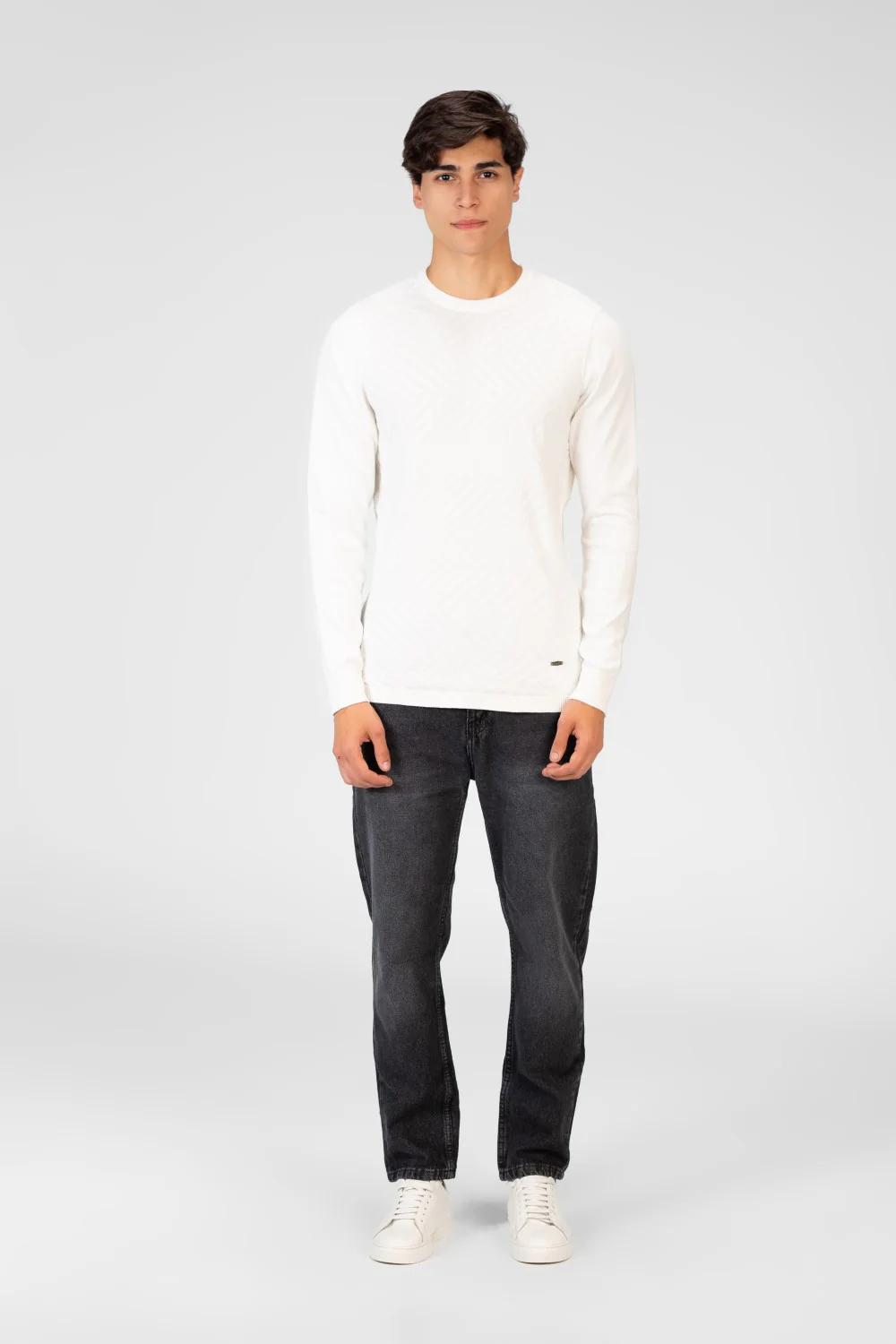 Men's Basic Plain Pullover With A Round Neck In Comfortable Material - Image 16