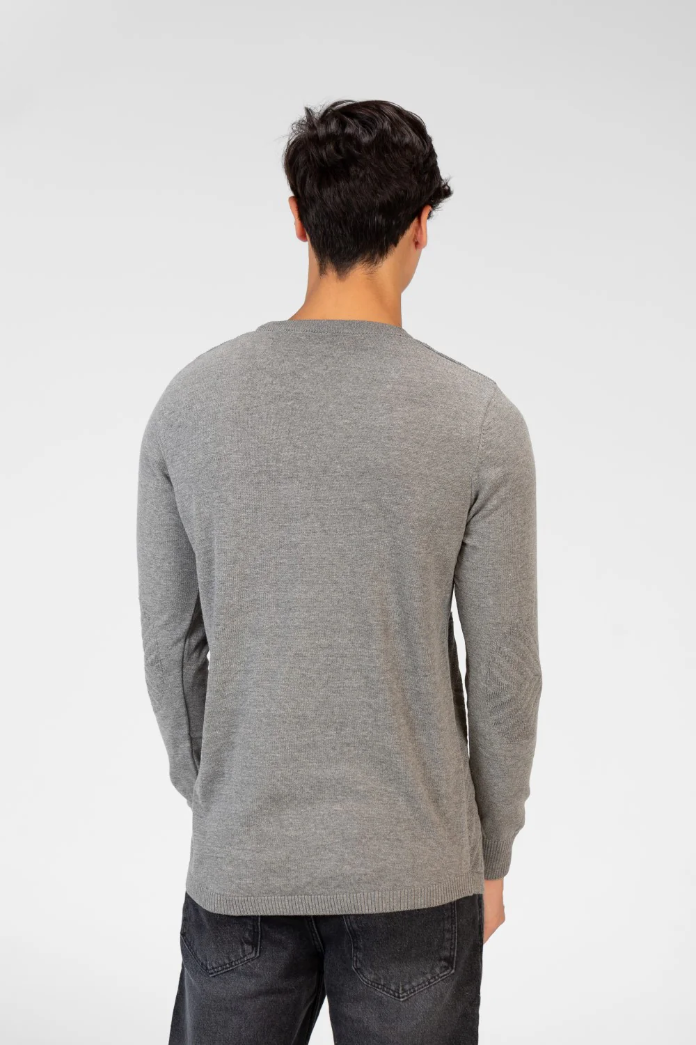 Men's Basic Plain Pullover With A Round Neck In Comfortable Material - Image 6