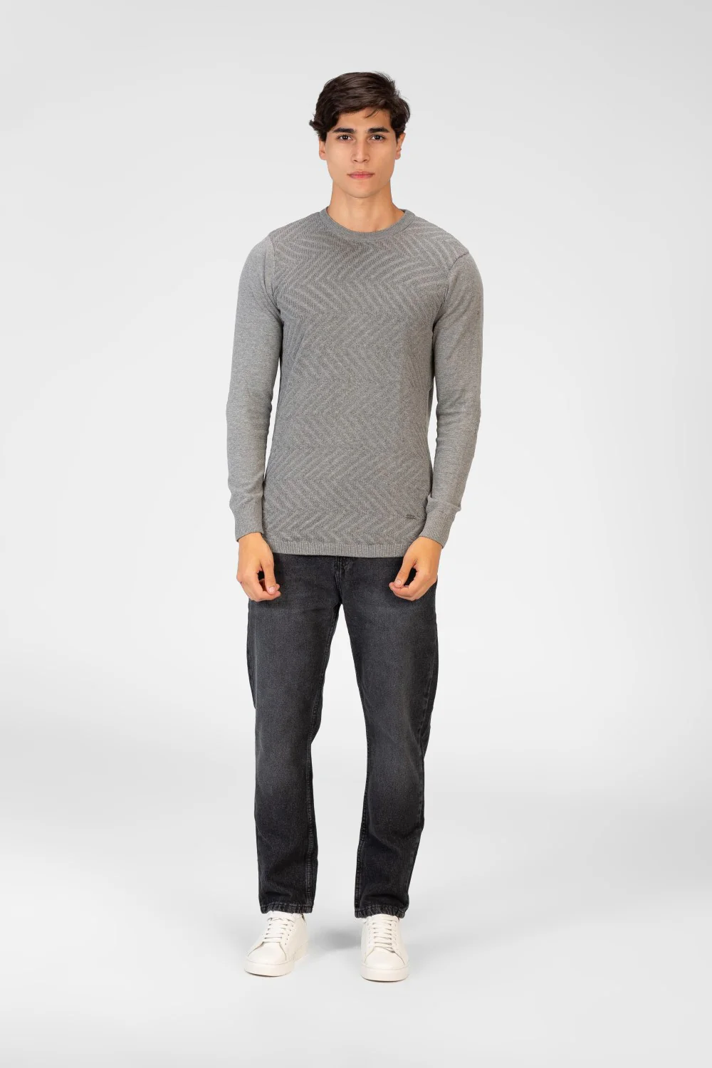 Men's Basic Plain Pullover With A Round Neck In Comfortable Material - Image 8
