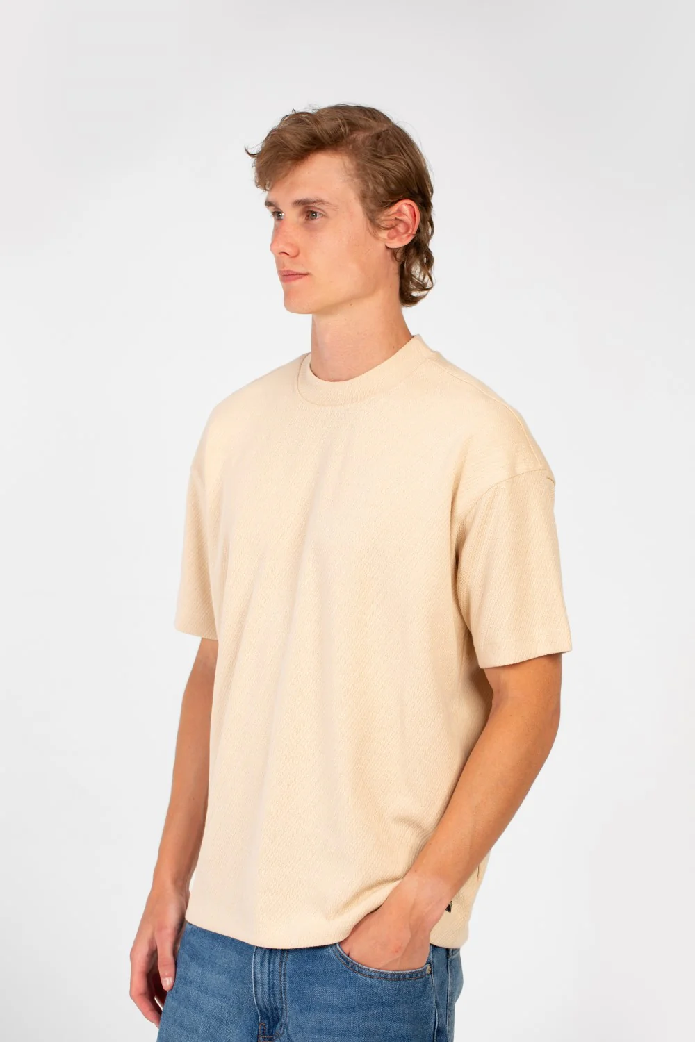 Men's Basic Regular Fit Short Sleeves Round Neck T-shirt In Modern Design - Image 3
