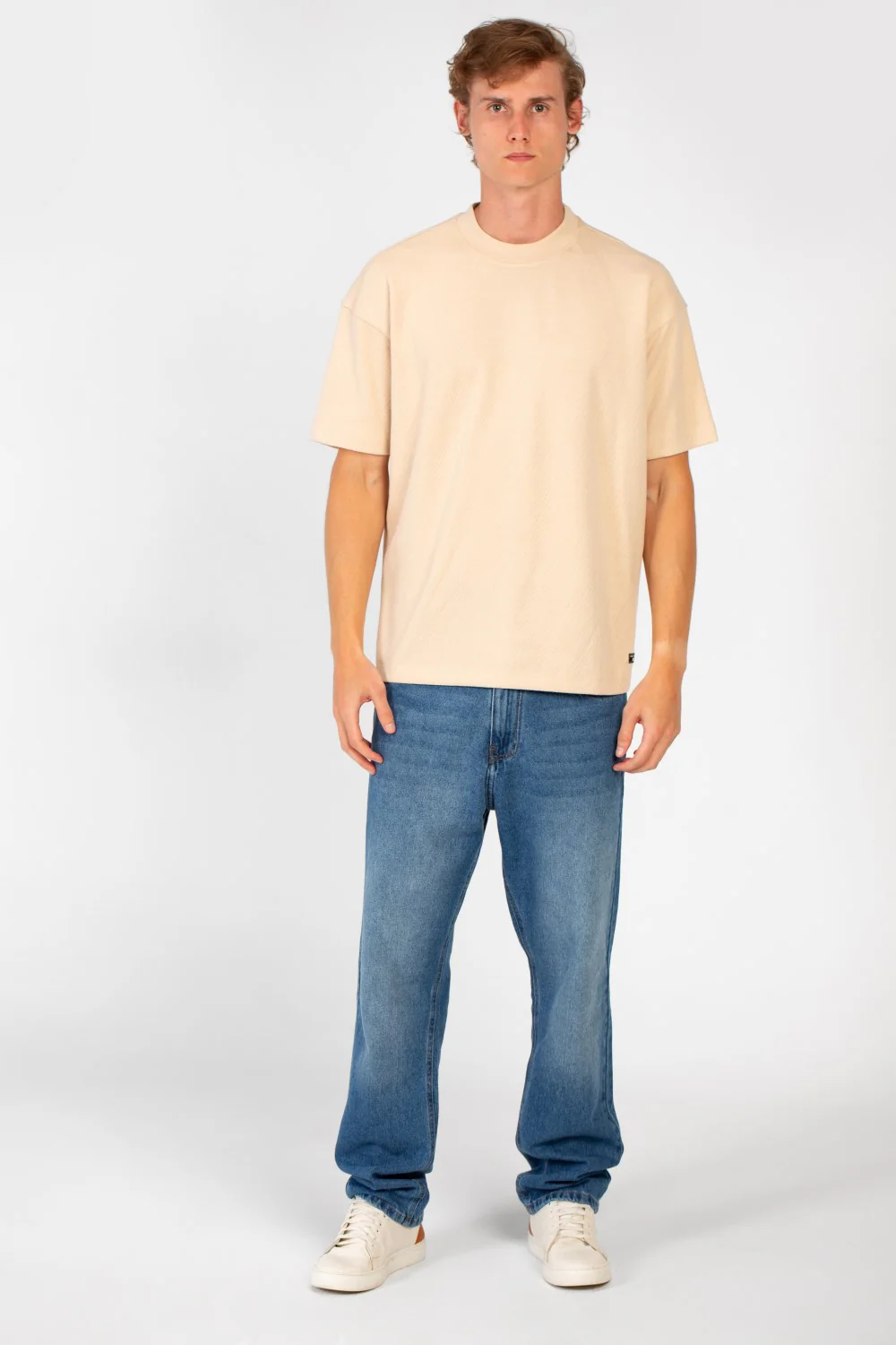 Men's Basic Regular Fit Short Sleeves Round Neck T-shirt In Modern Design - Image 4