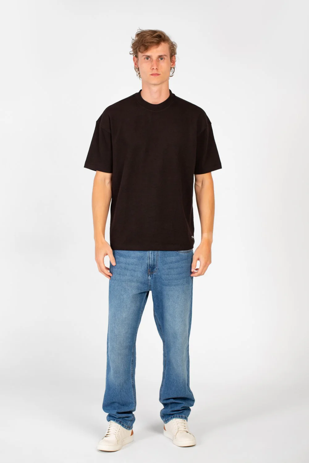 Men's Basic Regular Fit Short Sleeves Round Neck T-shirt In Modern Design - Image 8