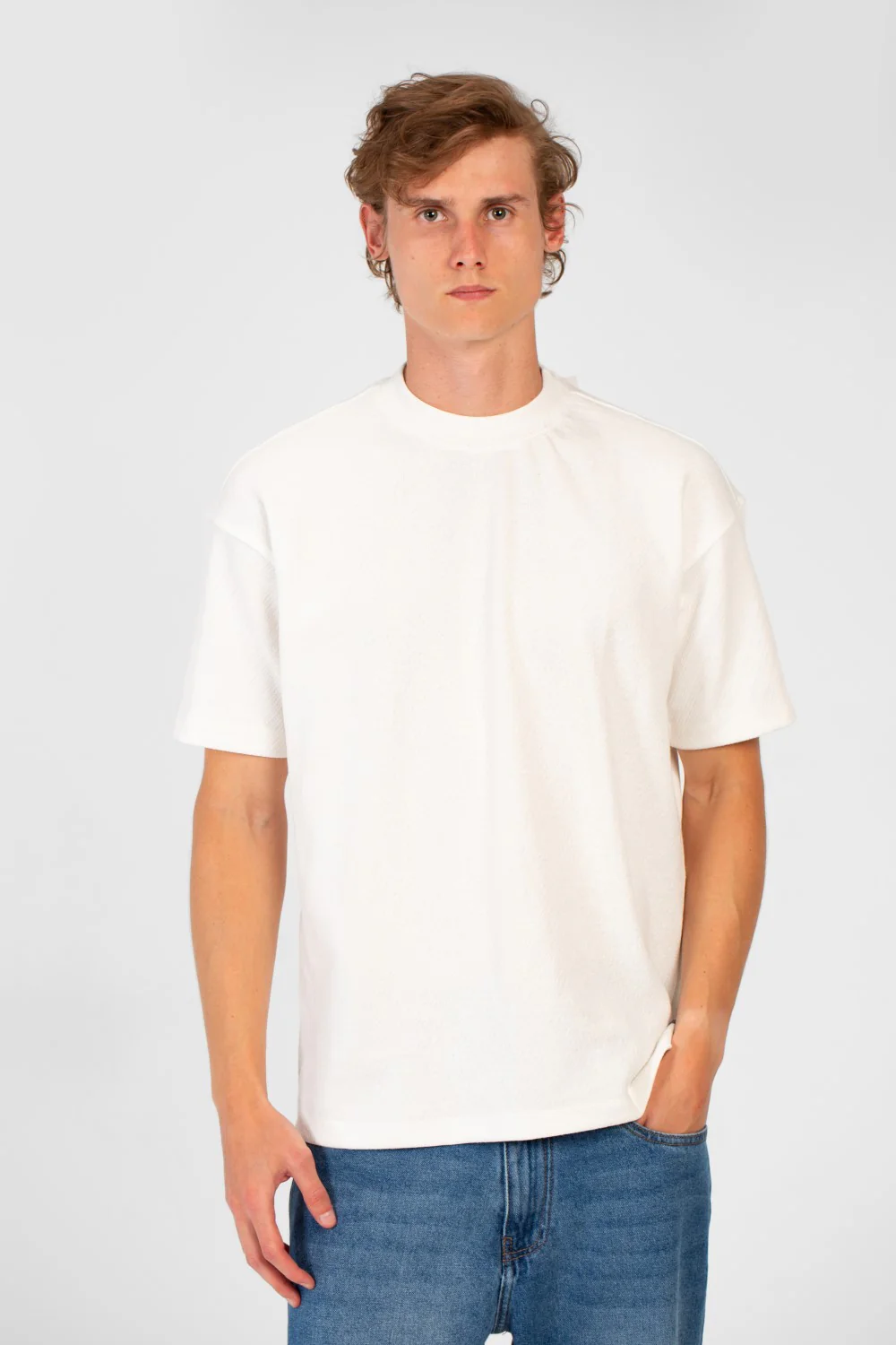 Men's Basic Regular Fit Short Sleeves Round Neck T-shirt In Modern Design - Image 9