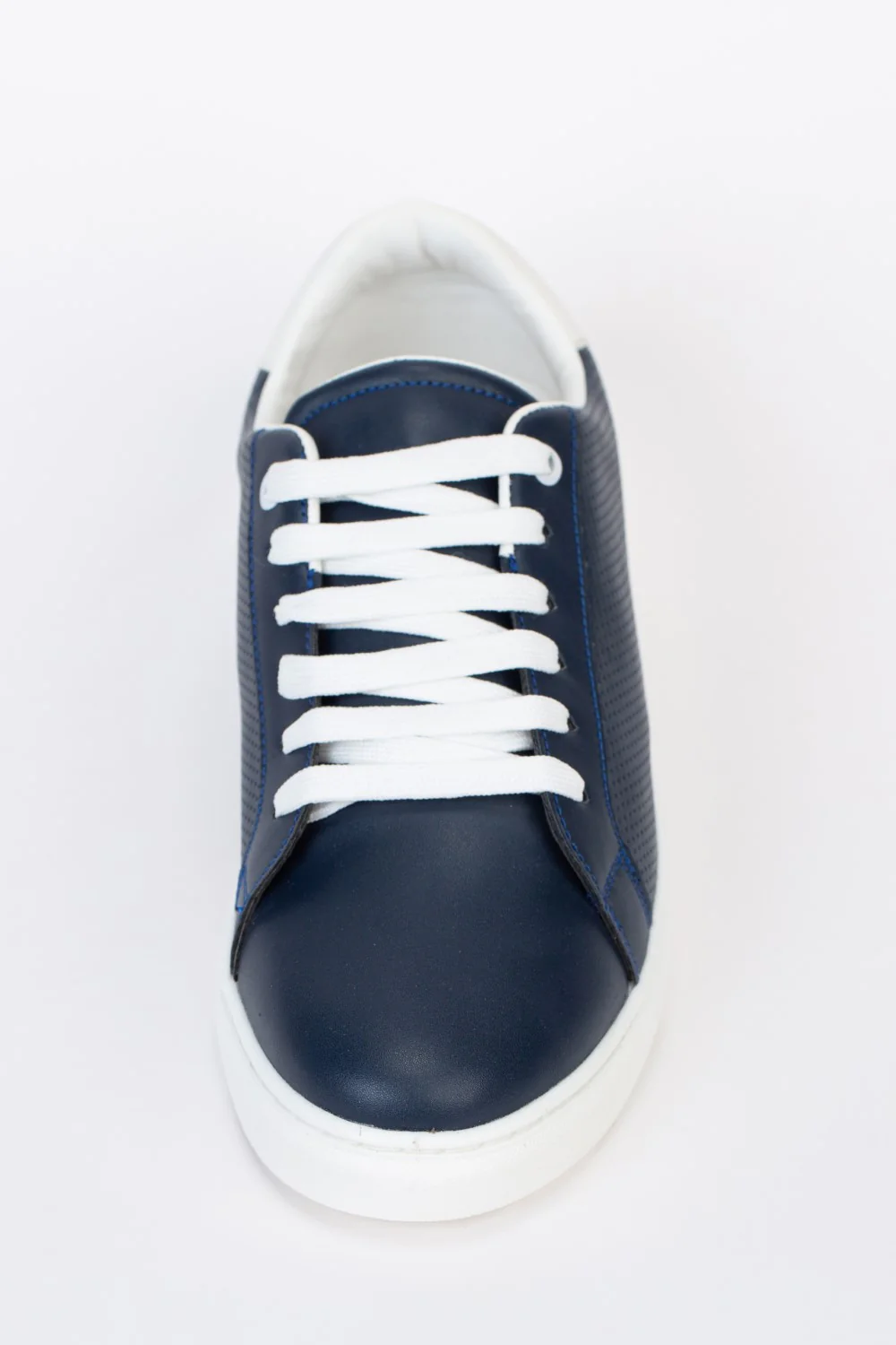 Mens Basic Sneakers Shoes With A Simple Design For Daily Use - Image 5