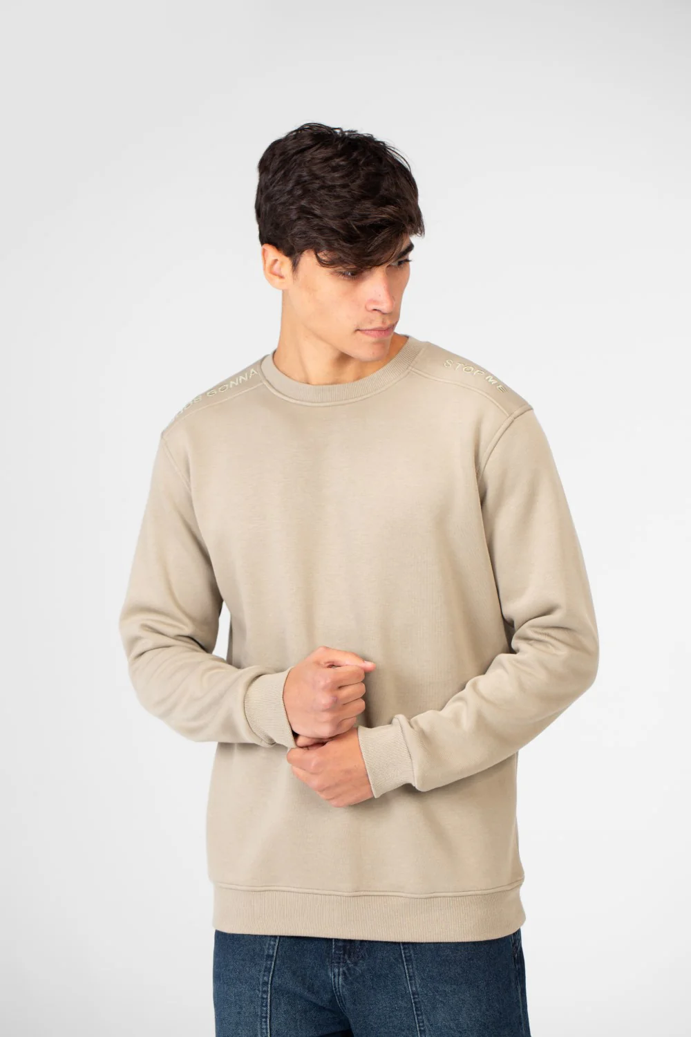 Men's Basic Sweatshirt With A Round Neck In Practical Material - Image 13