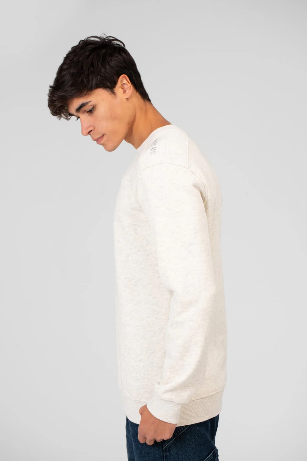 Men's Basic Sweatshirt With A Round Neck In Practical Material - Image 23