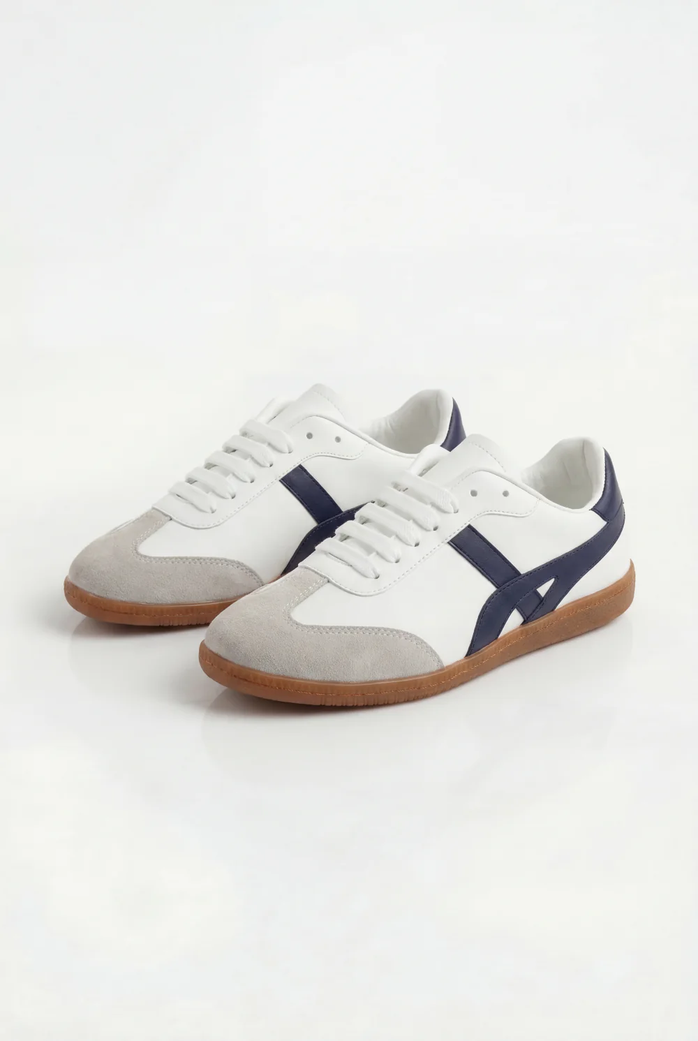 Boy's Bold Contrast Side Stripes Sporty Look Tomato Store Shoes