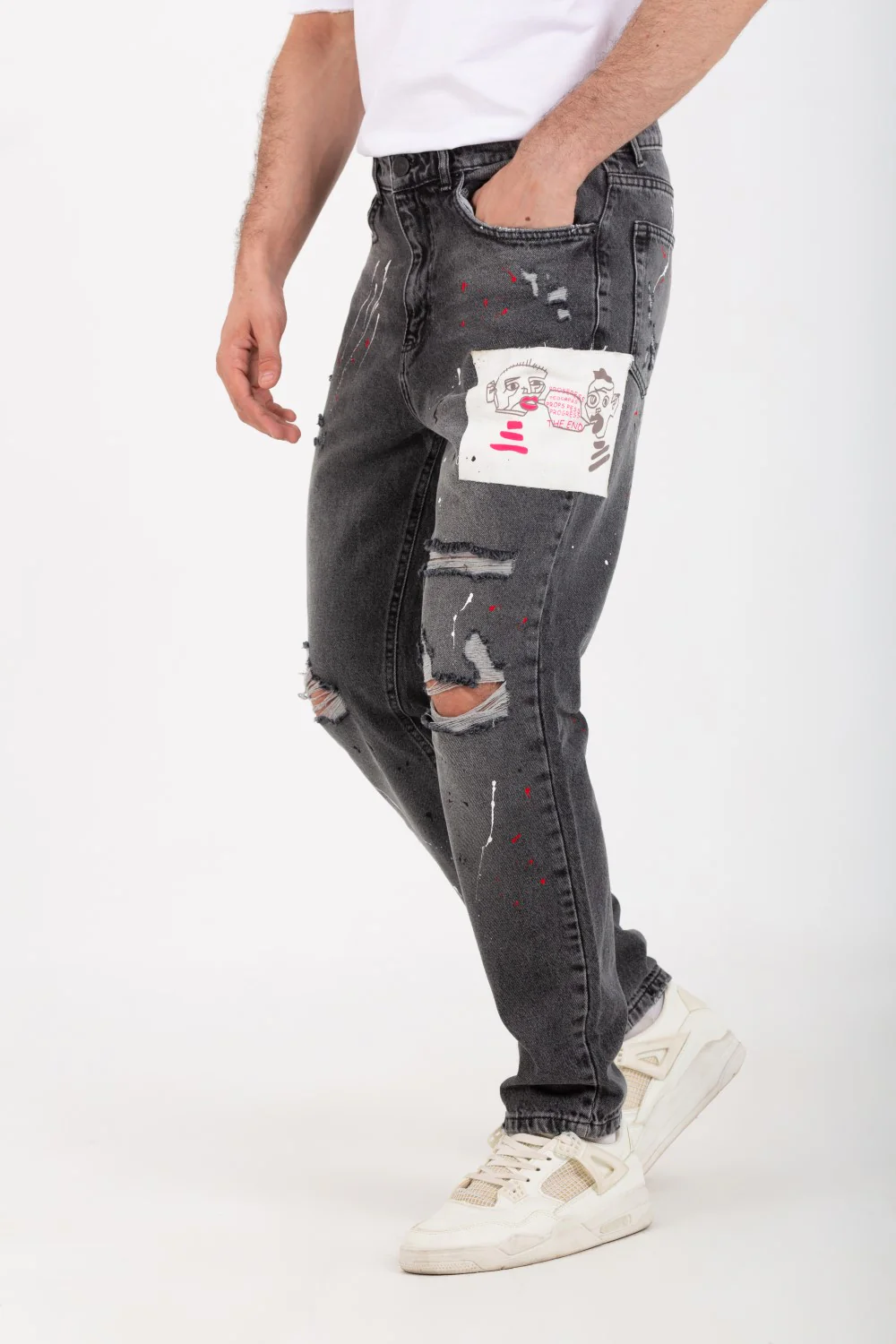 Men's Boyfriend Cutting Jeans Printed With Badge Tomato On The Back - Image 9