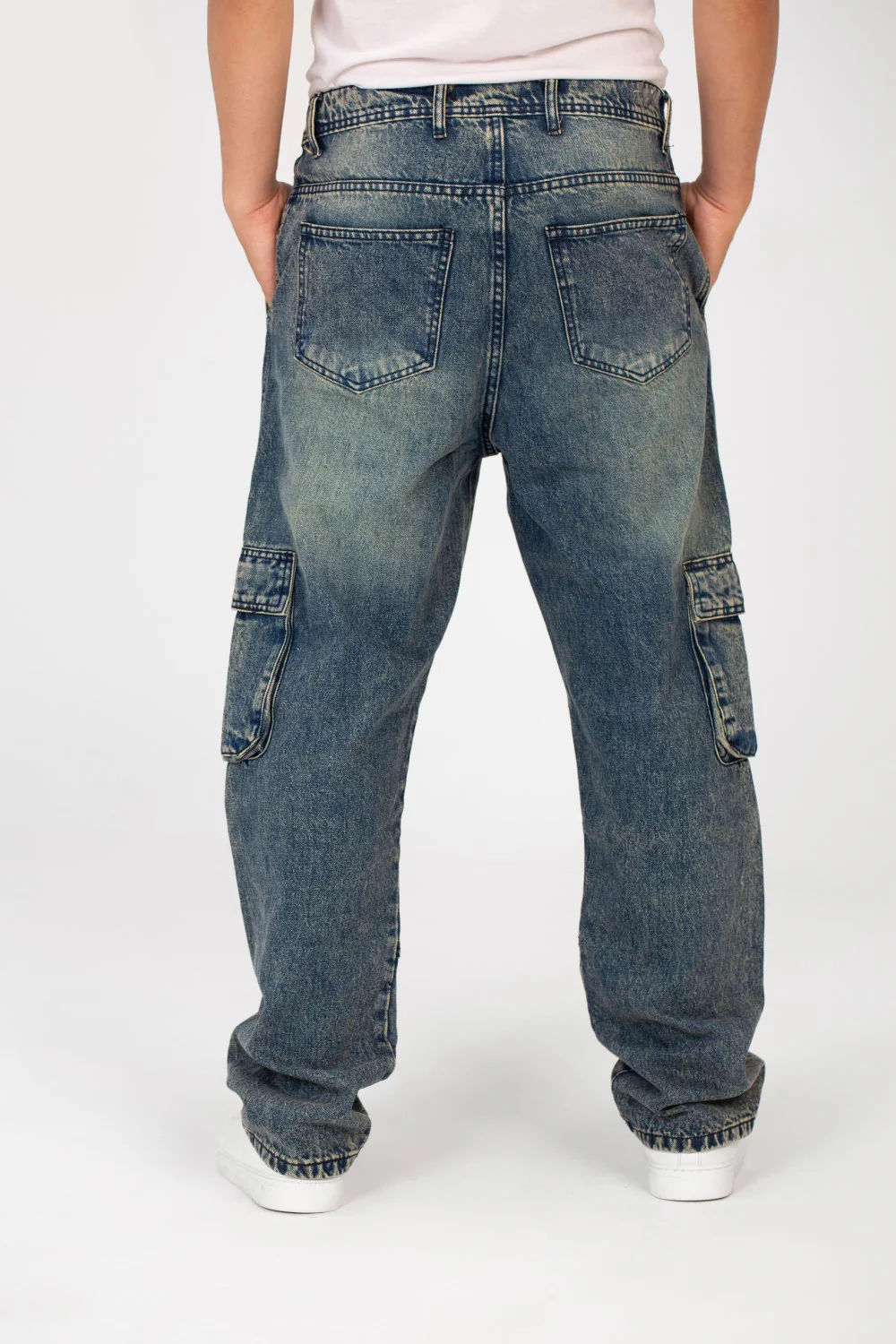 Men's Cargo Jeans Pants With A Modern Fit And Side Pockets - Image 10