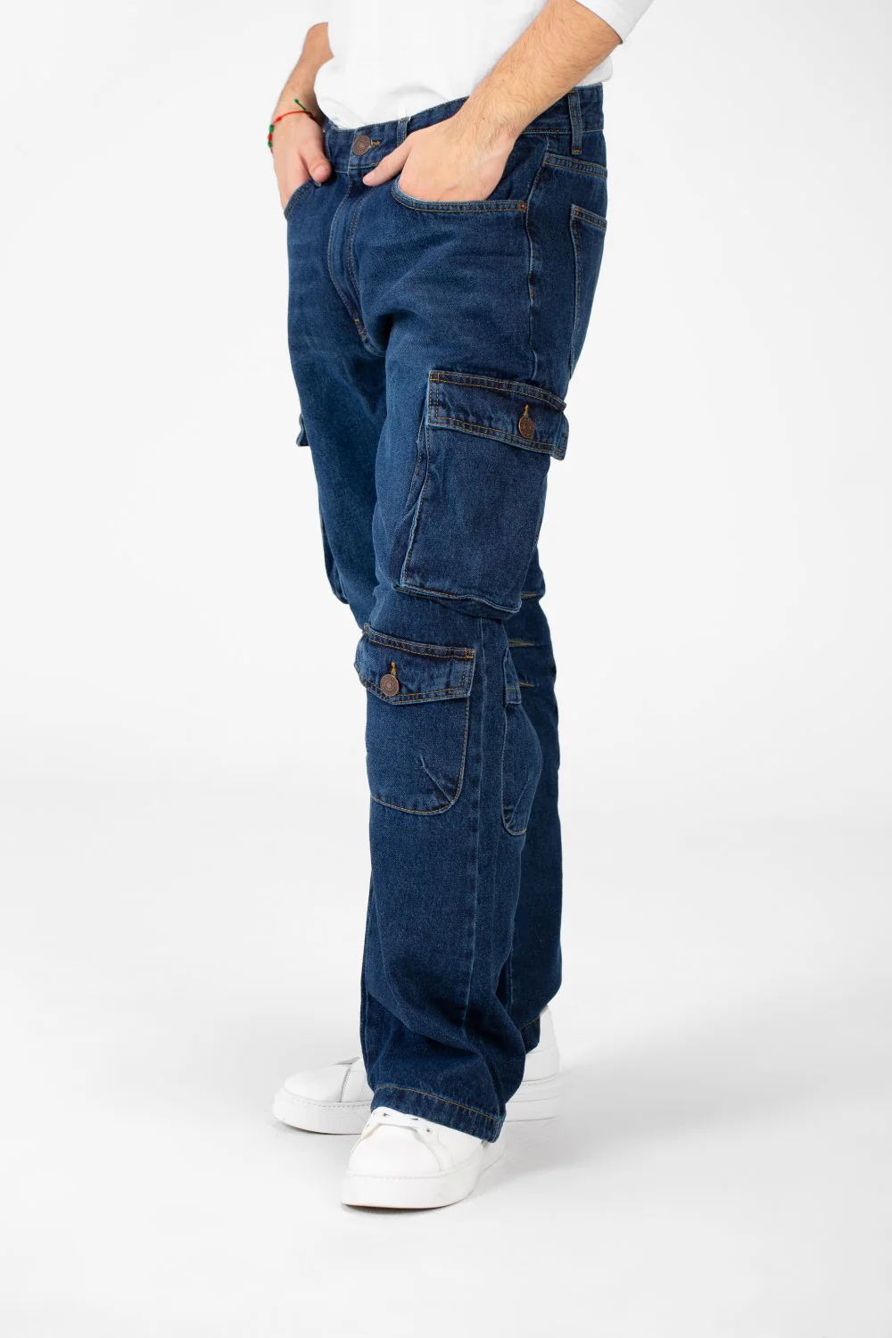 Men's Cargo Jeans Pants With Modern Pockets And A Comfortable Fit - Image 3
