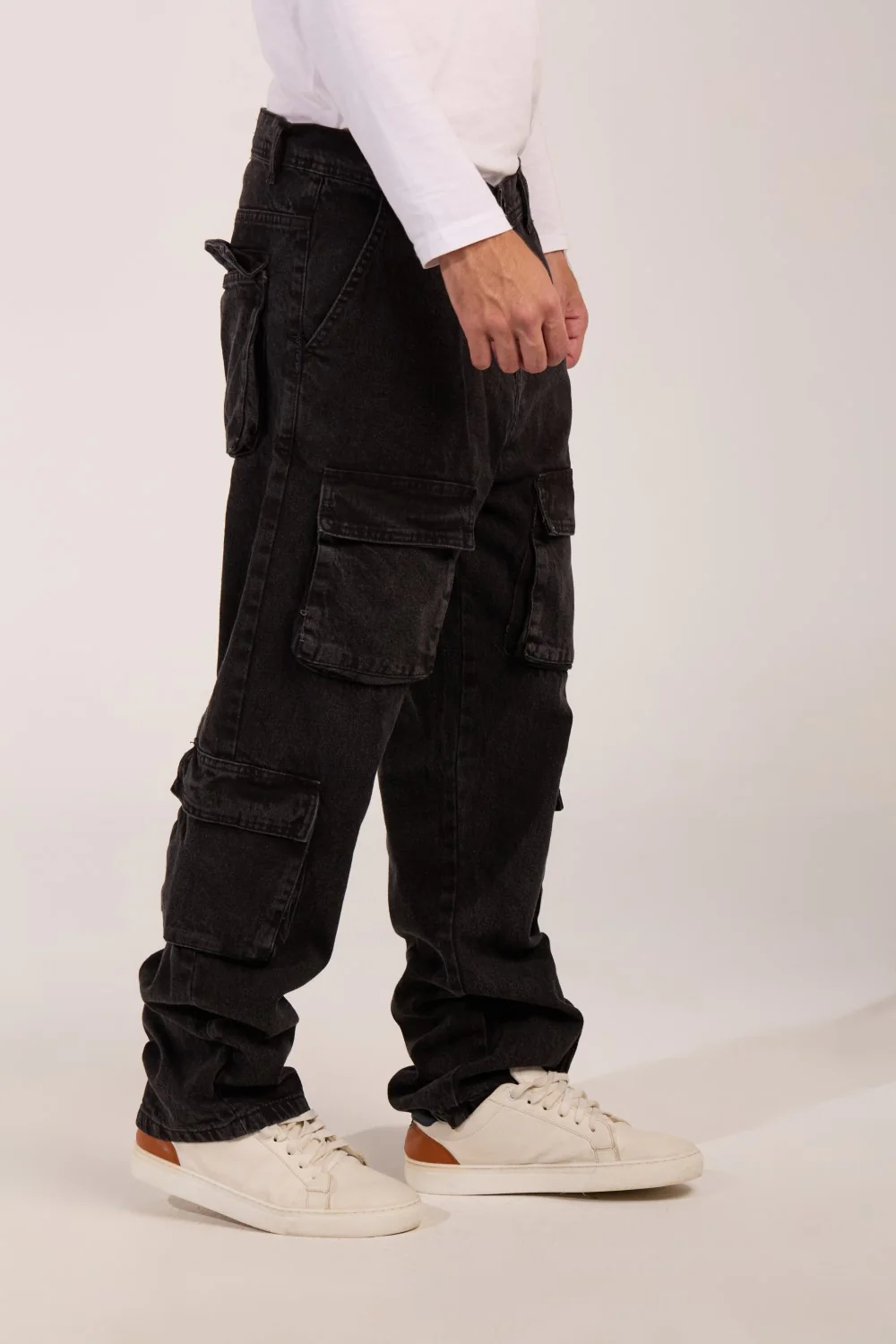 Men's cargo jeans Pants With Pockets And A Modern Design - Image 3