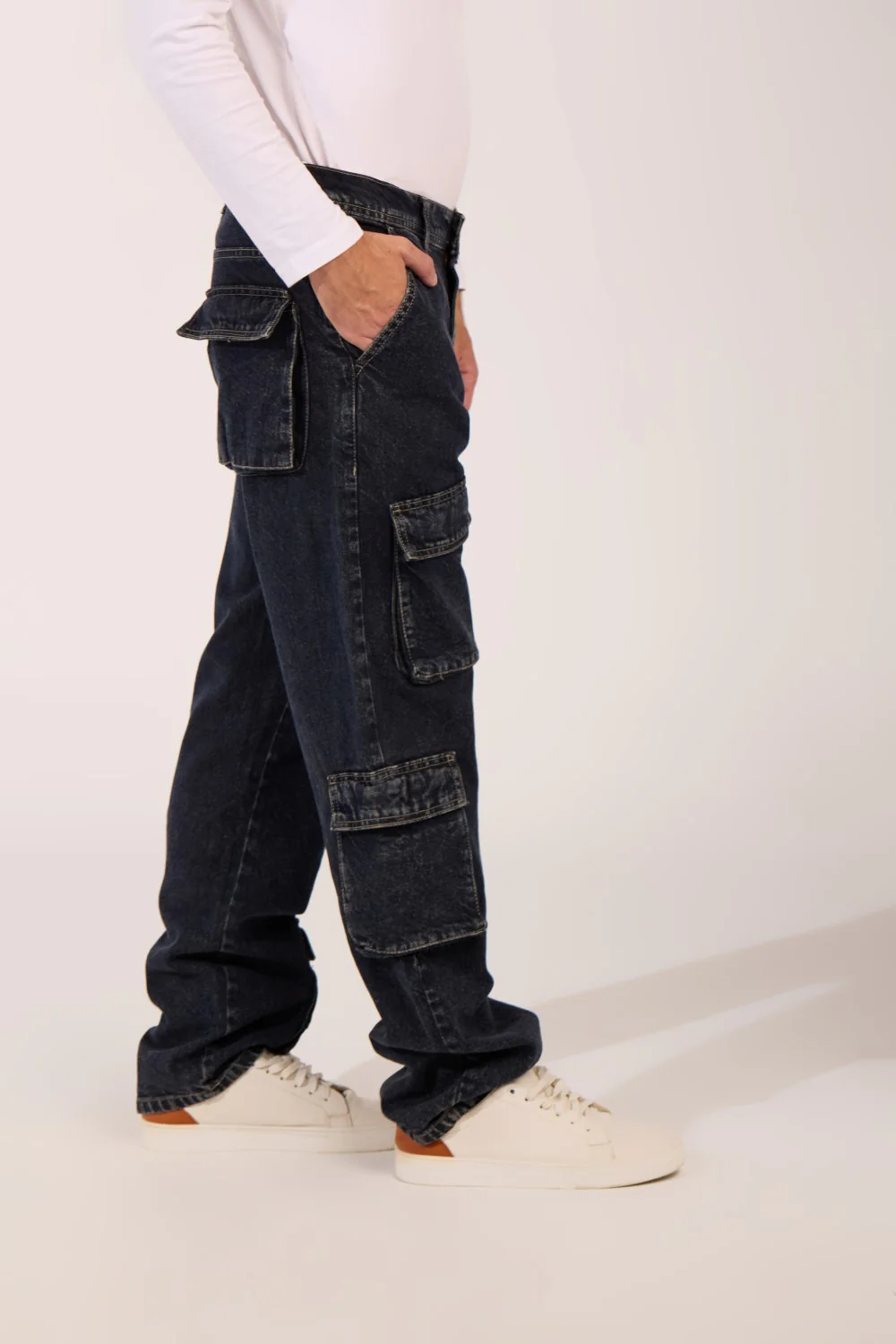Men's cargo jeans Pants With Pockets And A Modern Design - Image 7