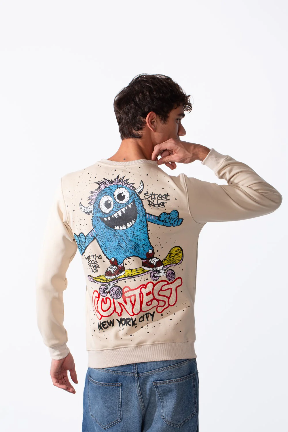 Men's Cartoon Graffiti Print Slim Fit Round Neck Sweatshirt - Image 2