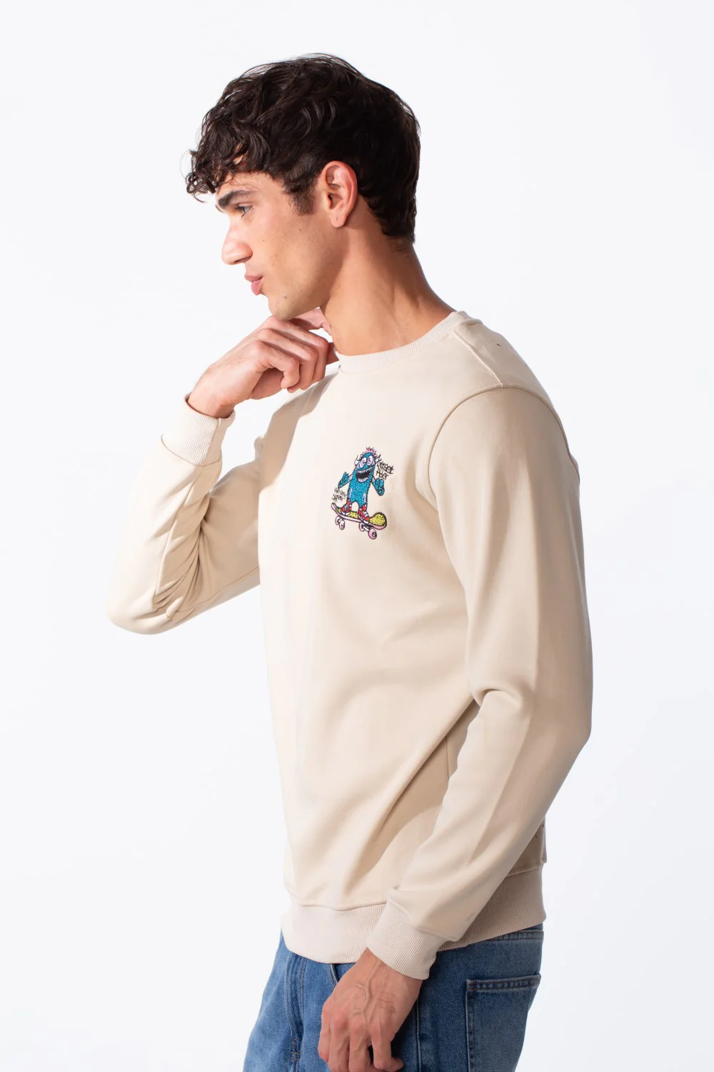 Men's Cartoon Graffiti Print Slim Fit Round Neck Sweatshirt - Image 3