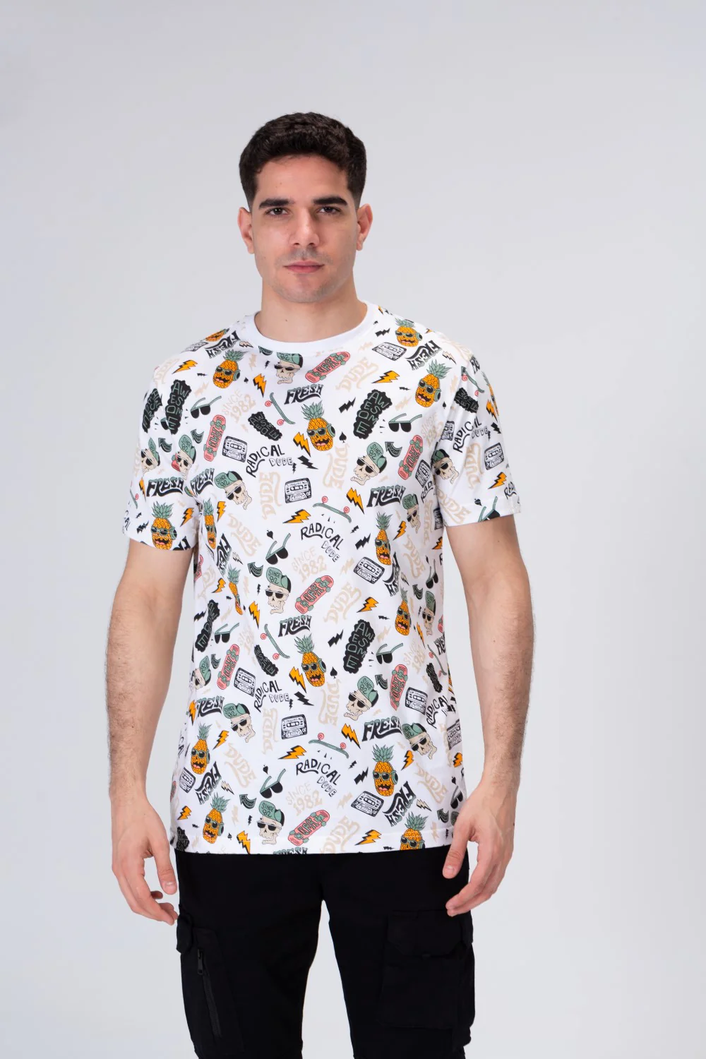 Men's Casual Half Sleeve T-shirt In Modern Colors And Practical Materials - Image 9