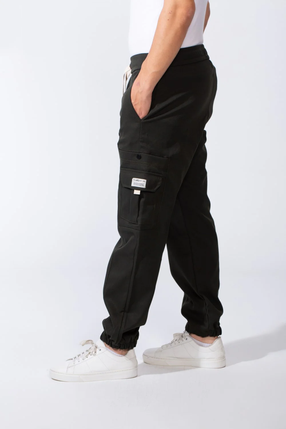 Men's Casual Joggar With Elastic Waistband And Ankles Multiple Pockets Flip Details Modern Sporty Cargo Pants - Image 11